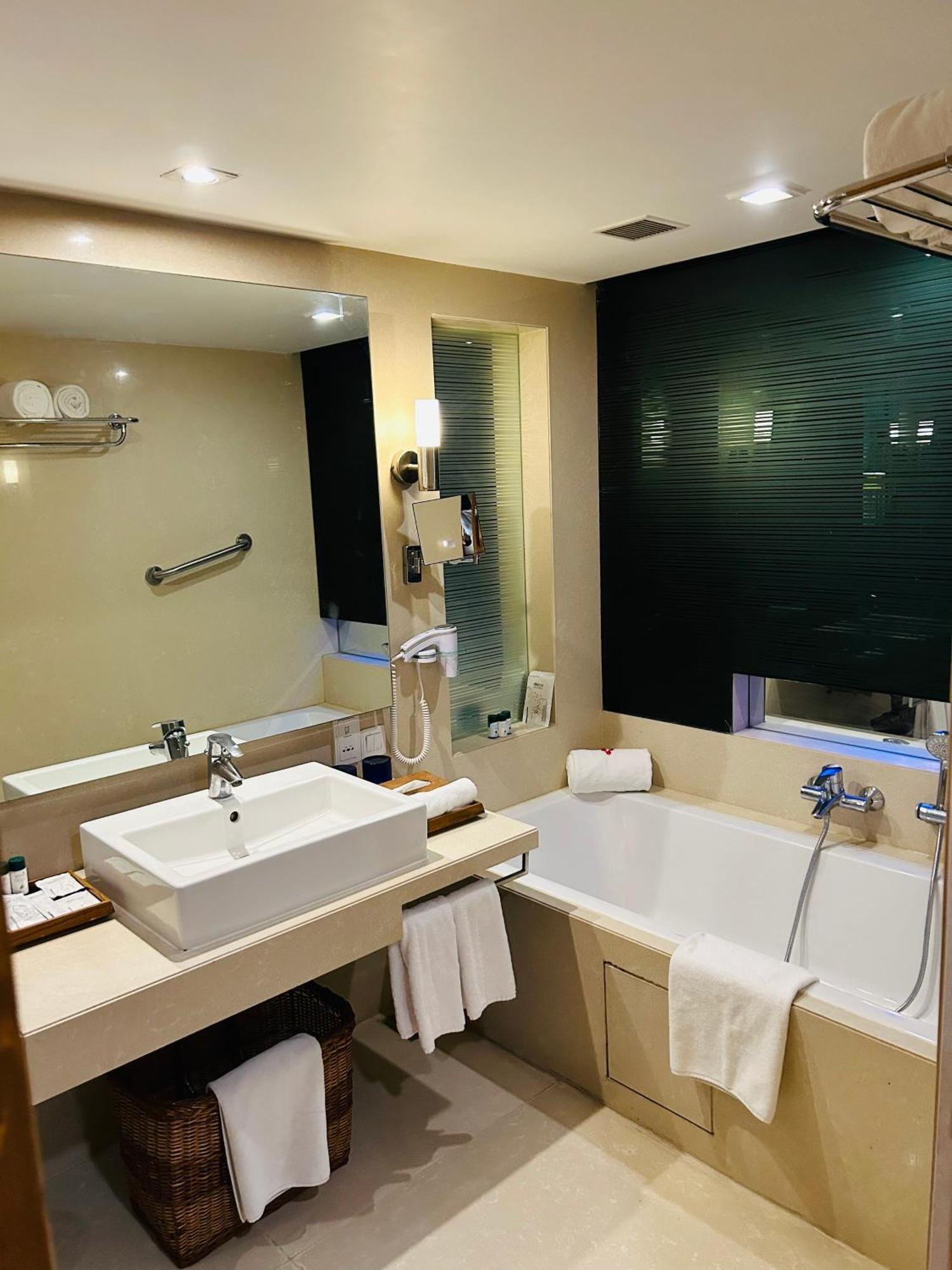 Fortune Select Sg Highway, - Member Itc Hotels' Group Hotel