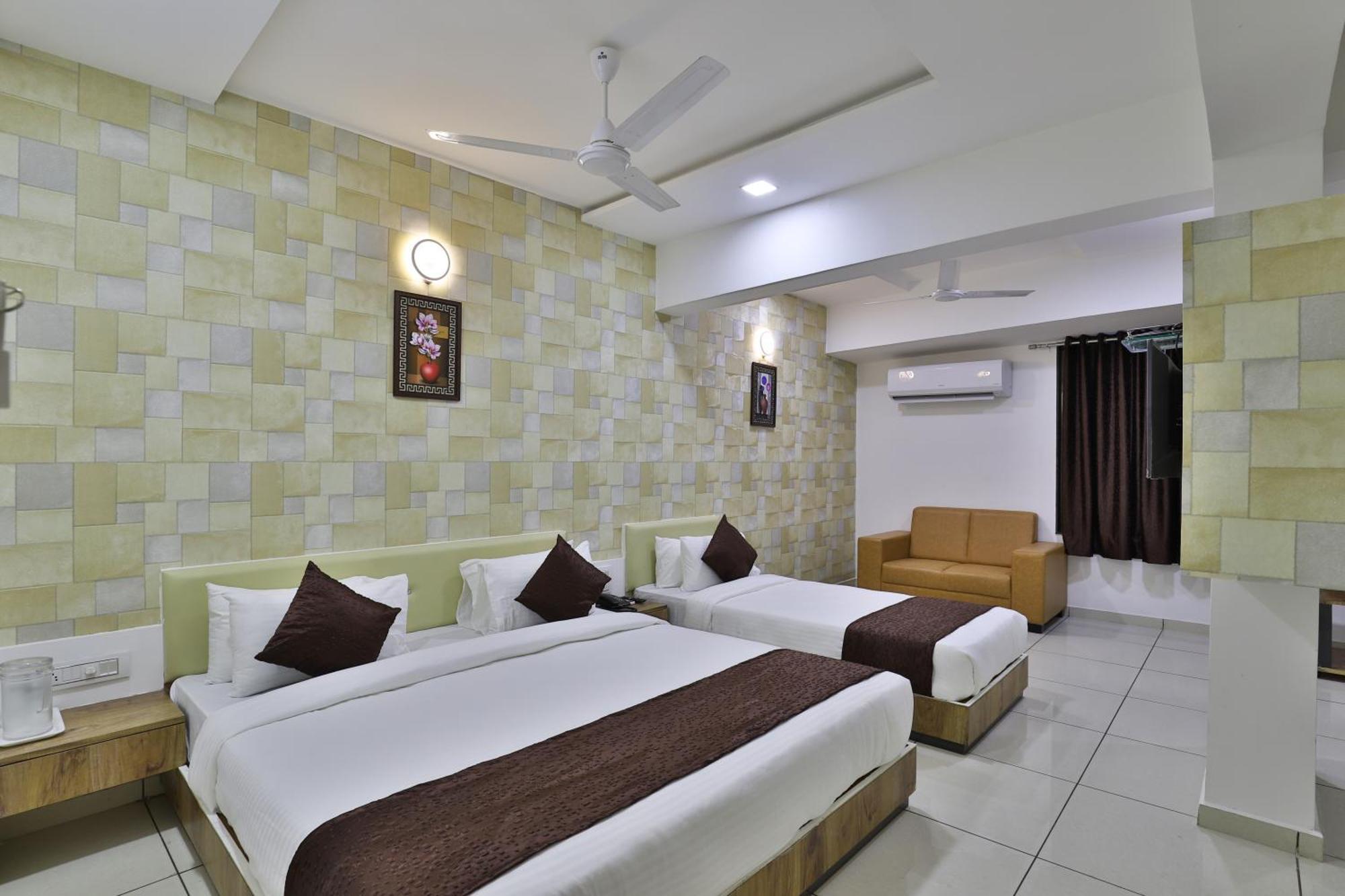 Hotel Shaligram Ahmedabad
