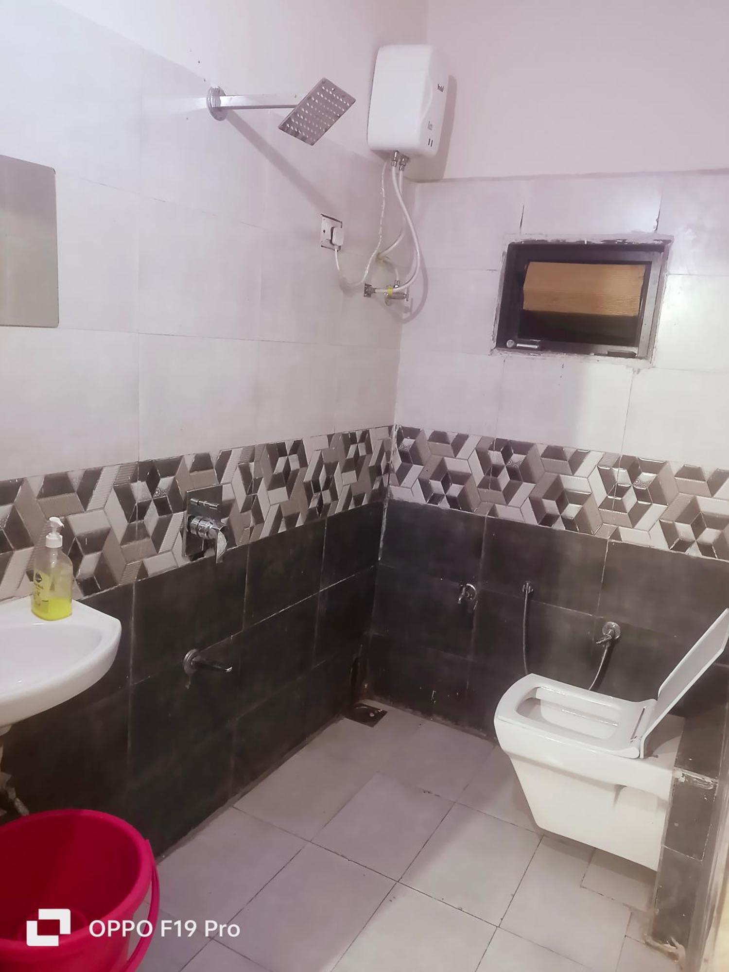 Guest house Sarovar Narol