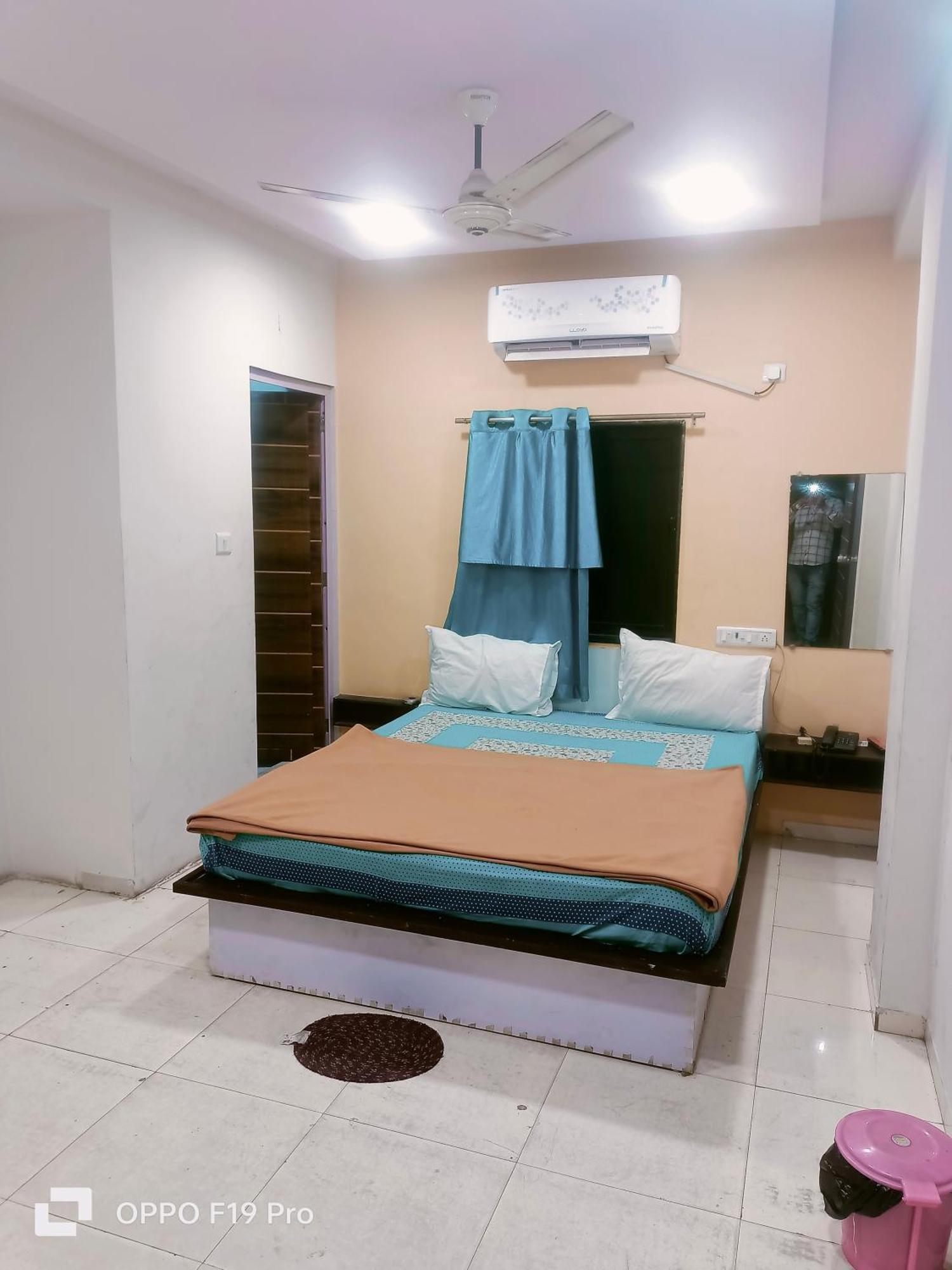 Sarovar Narol Guest house