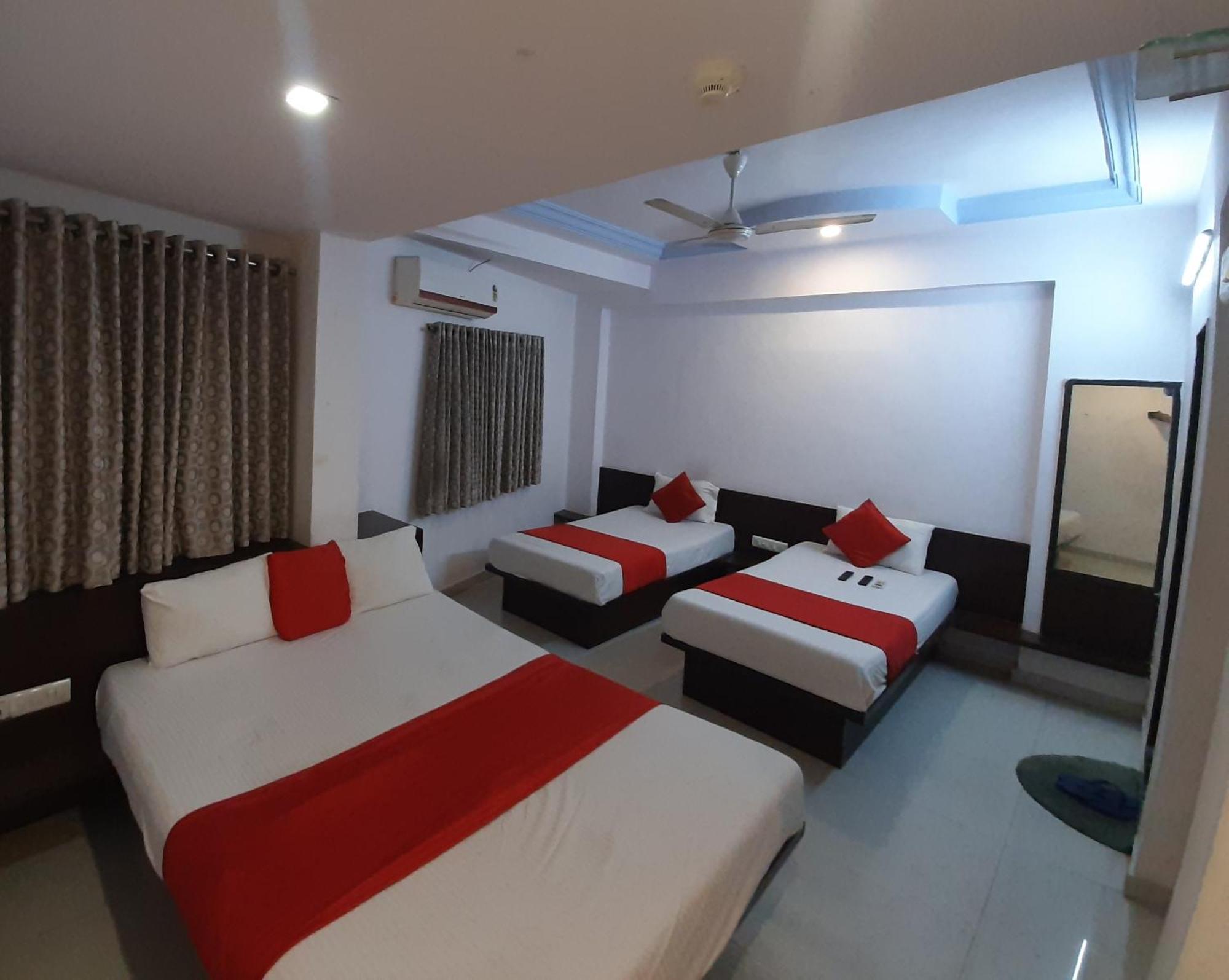 Royal Night Hotel