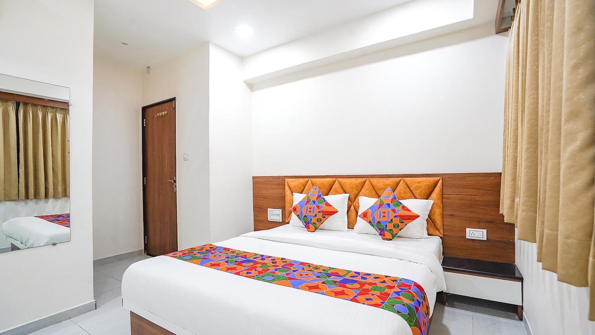 Hotel Fabhotel Vishala In 3*