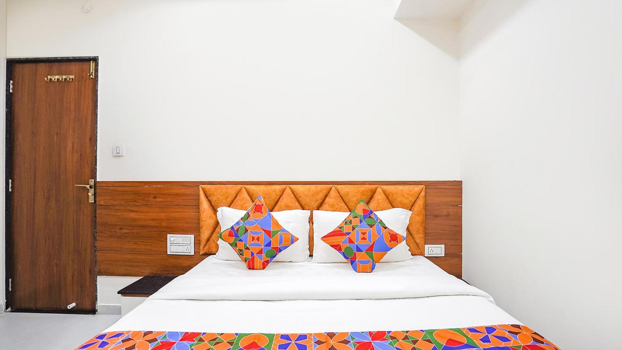 Fabhotel Vishala In 3* Ahmedabad