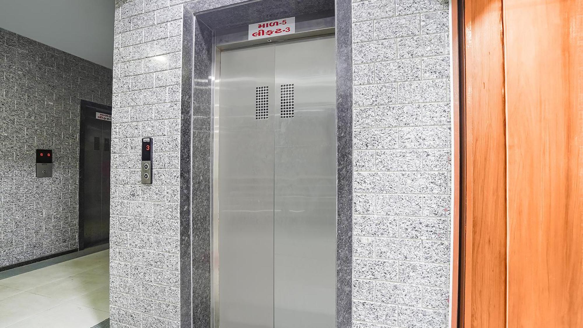 Fabhotel Vishala In 3* Ahmedabad