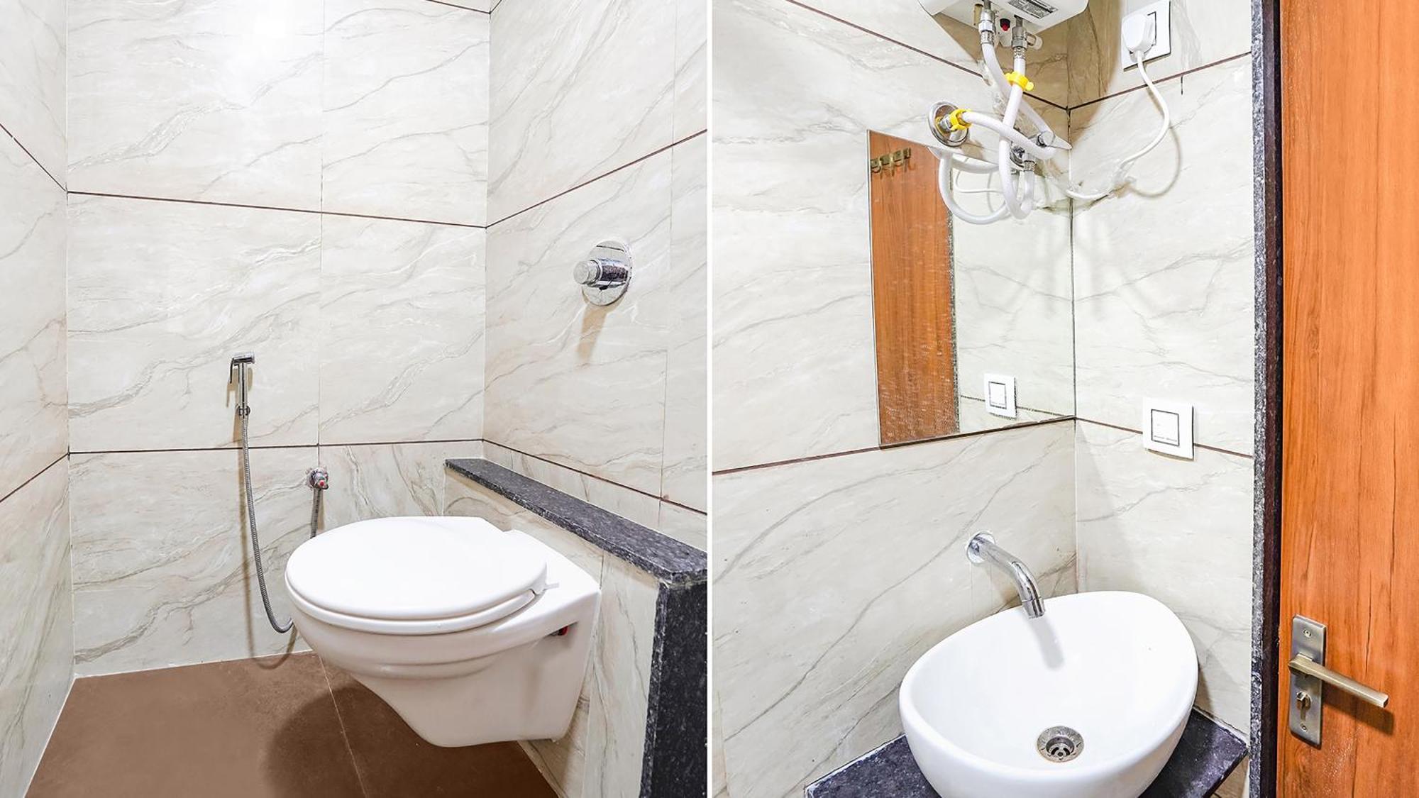 Hotel Fabhotel Vishala In