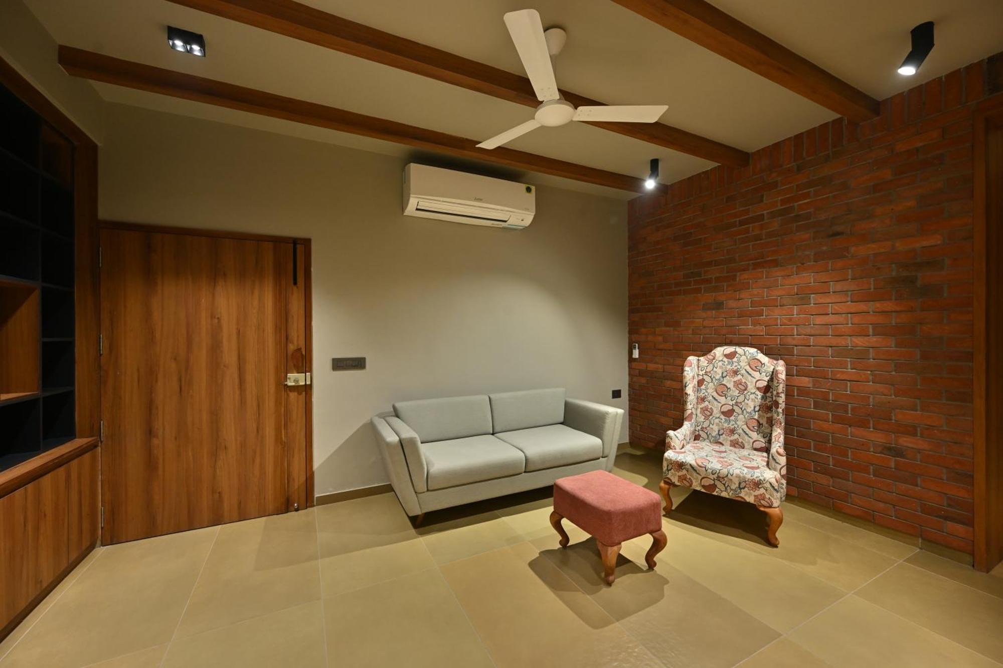 In Thol- Expert Hospitality Apartment Ahmedabad