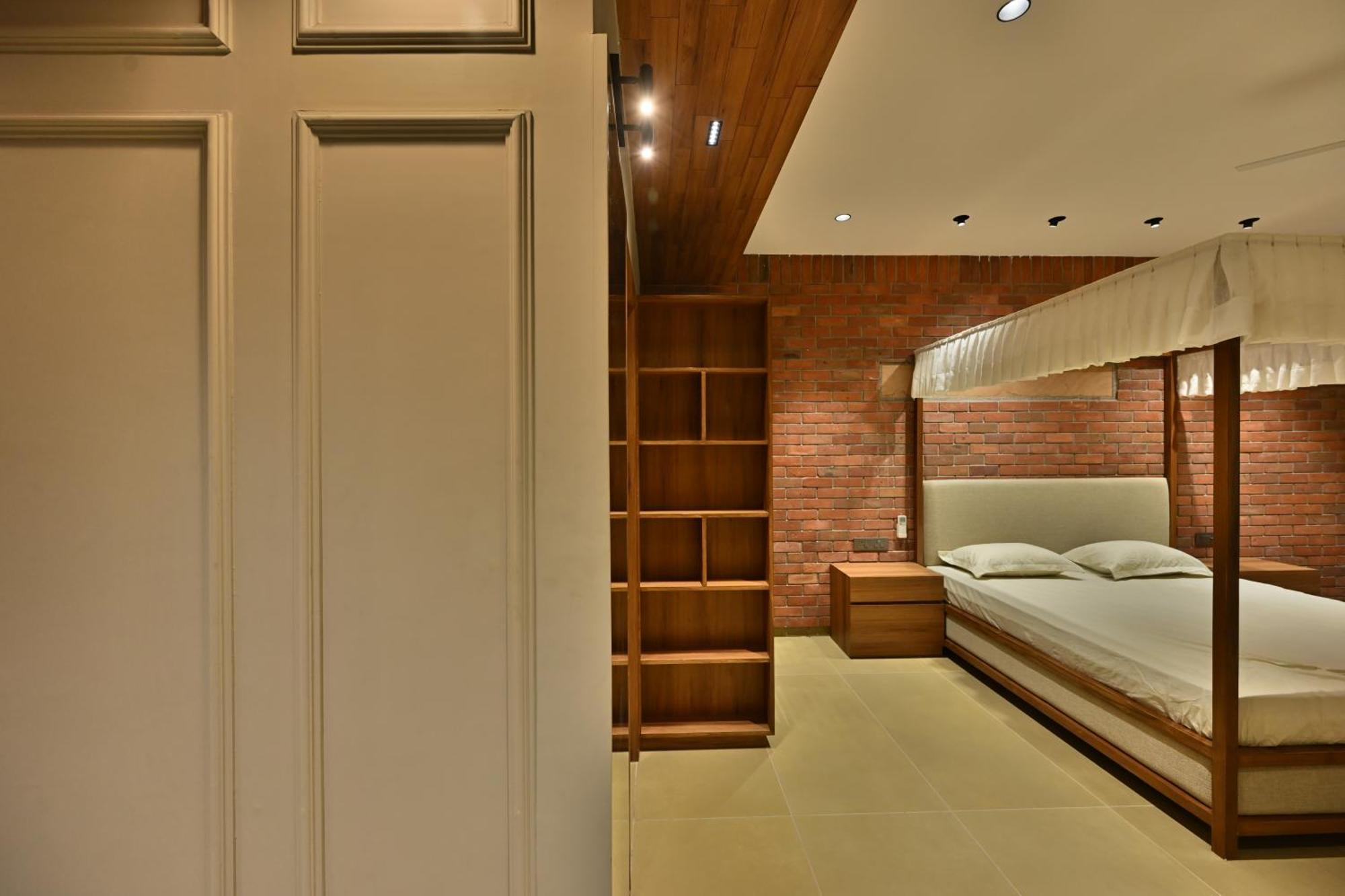 In Thol- Expert Hospitality Apartment Ahmedabad
