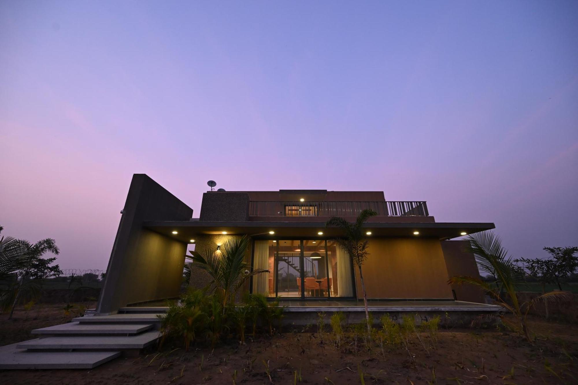 In Thol- Expert Hospitality Ahmedabad
