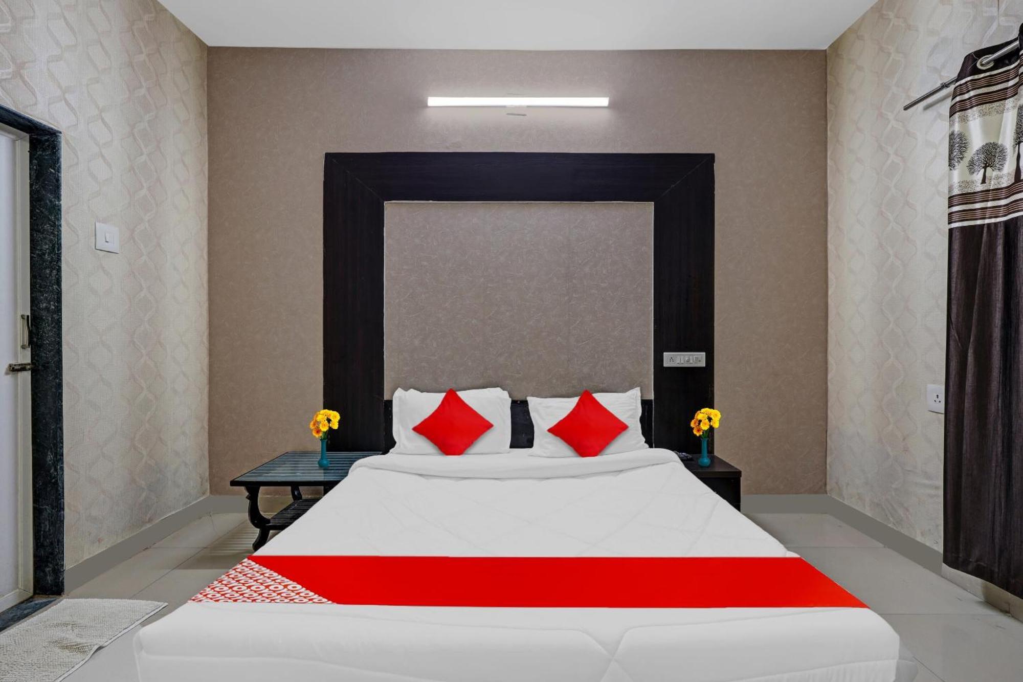 Hotel O Sargam