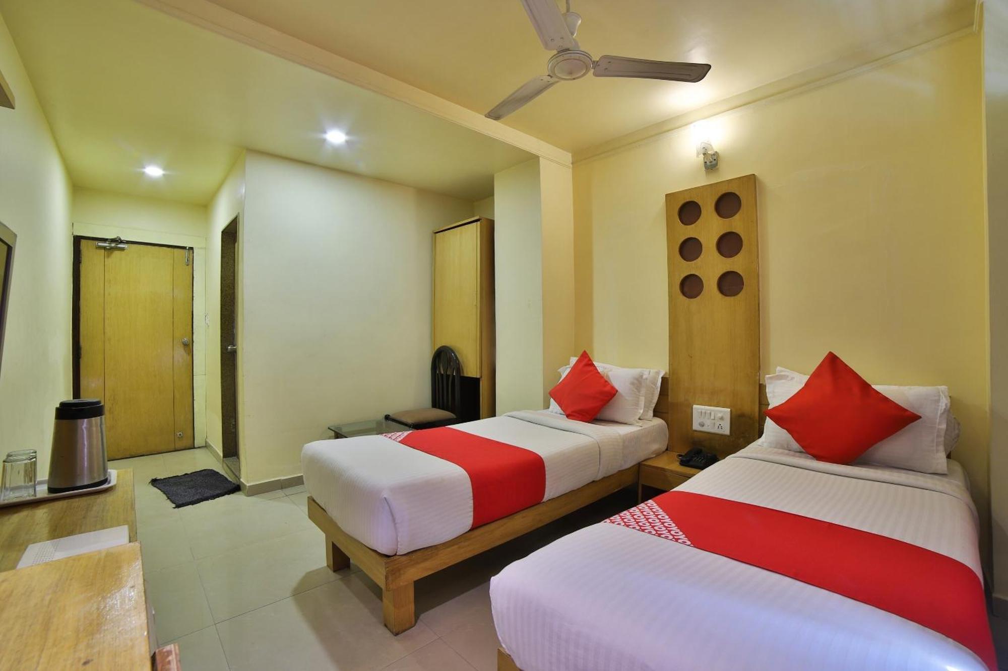 Capital O Kalash Residency 3* Ahmedabad
