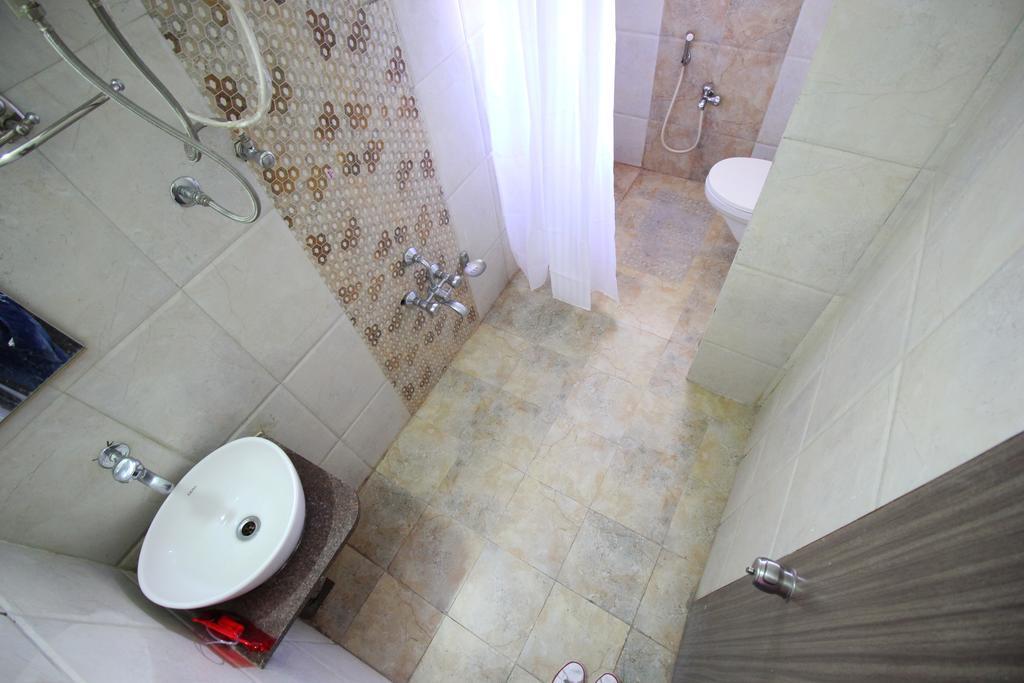O Keshav Hotel Ahmedabad
