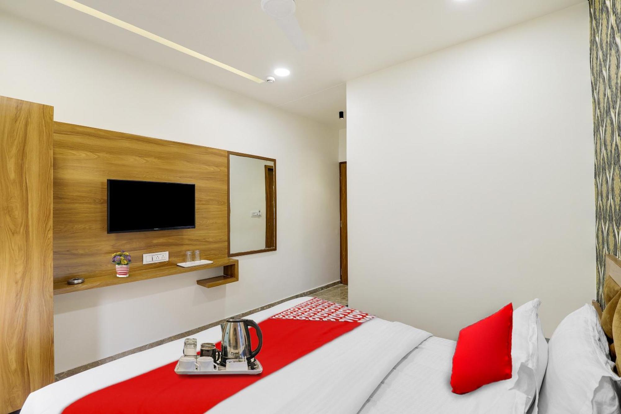 Collection O Park Hotel