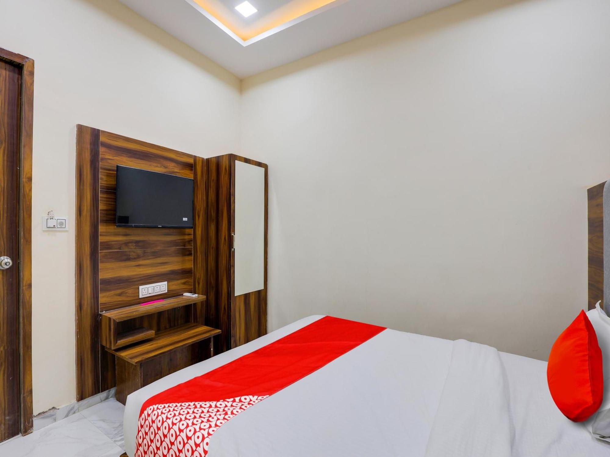 Oyo King View Hotel