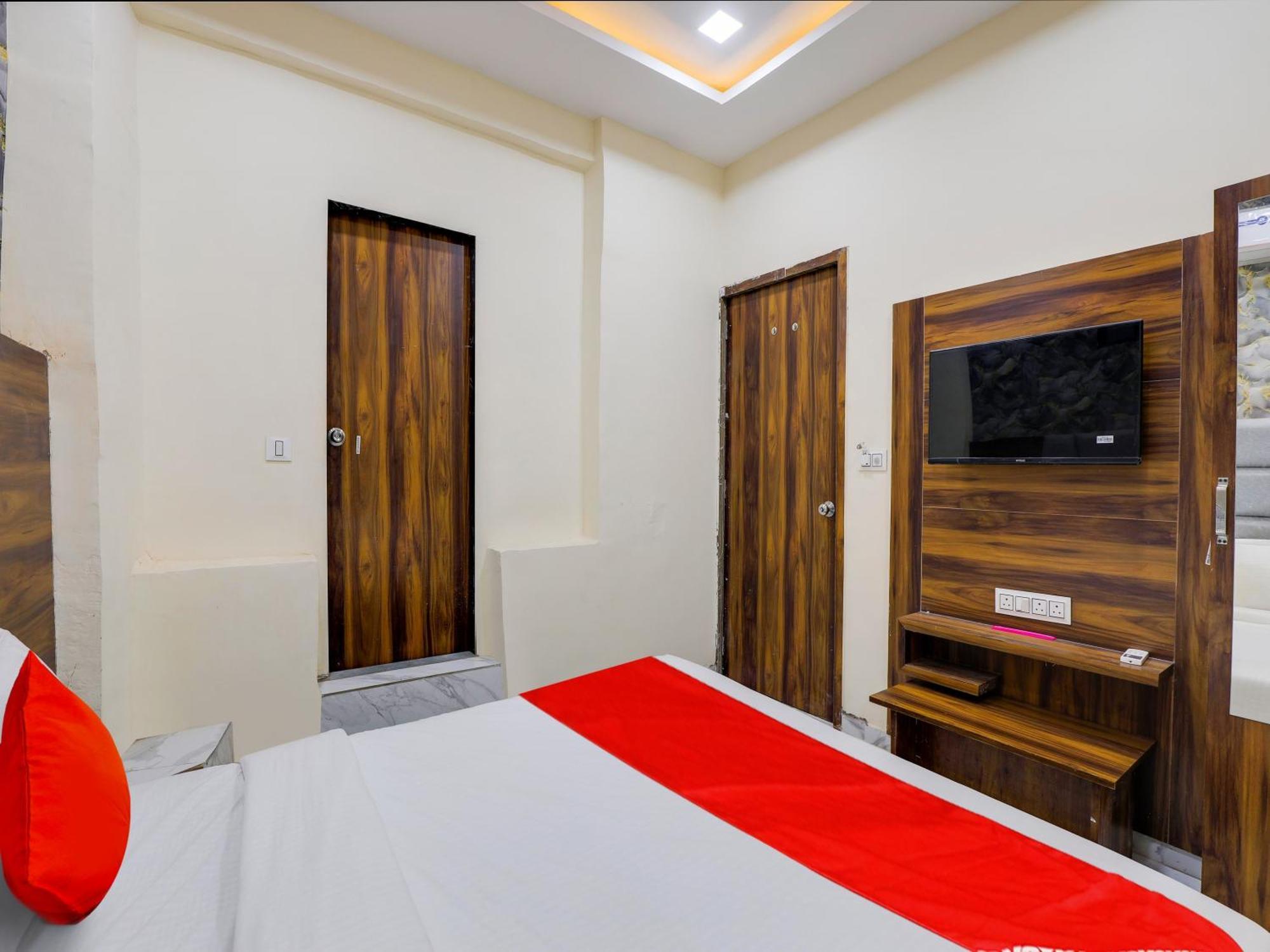 Oyo King View Ahmedabad
