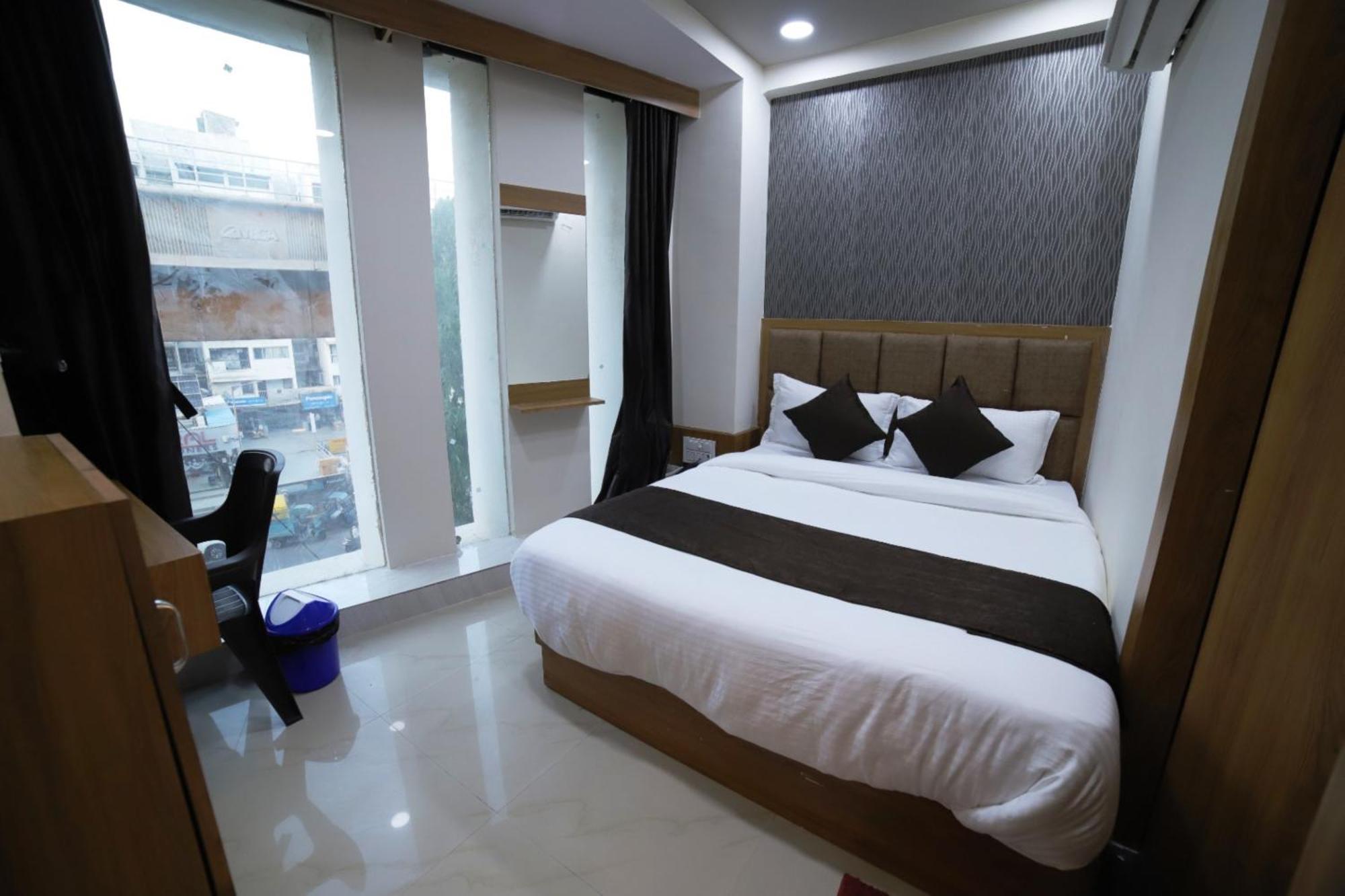 Hotel Surya Ahmedabad