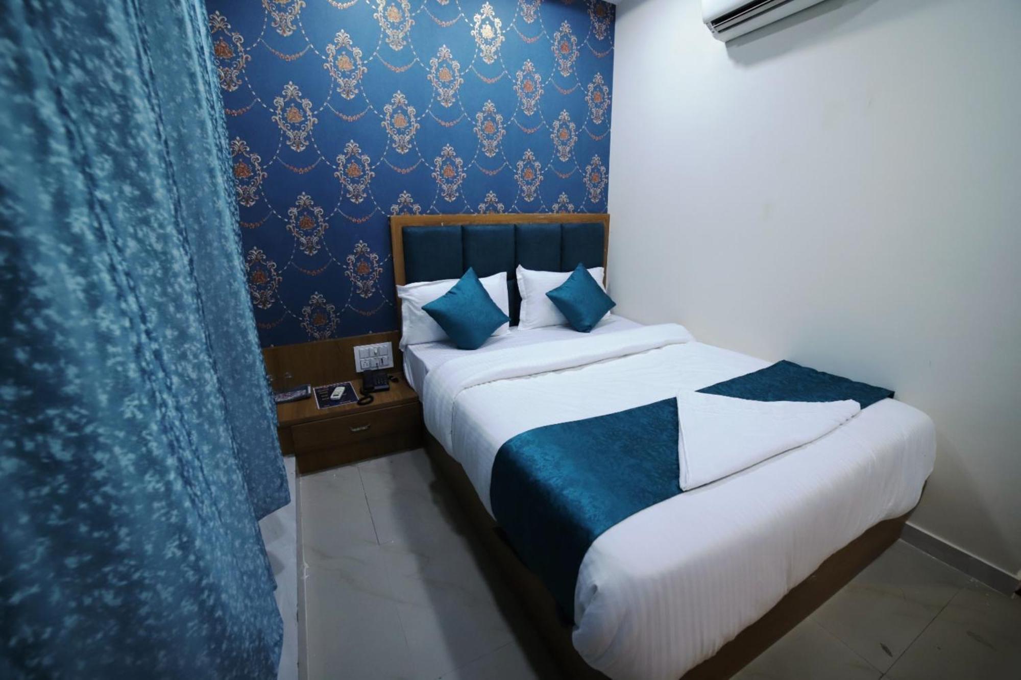 Hotel Surya Ahmedabad