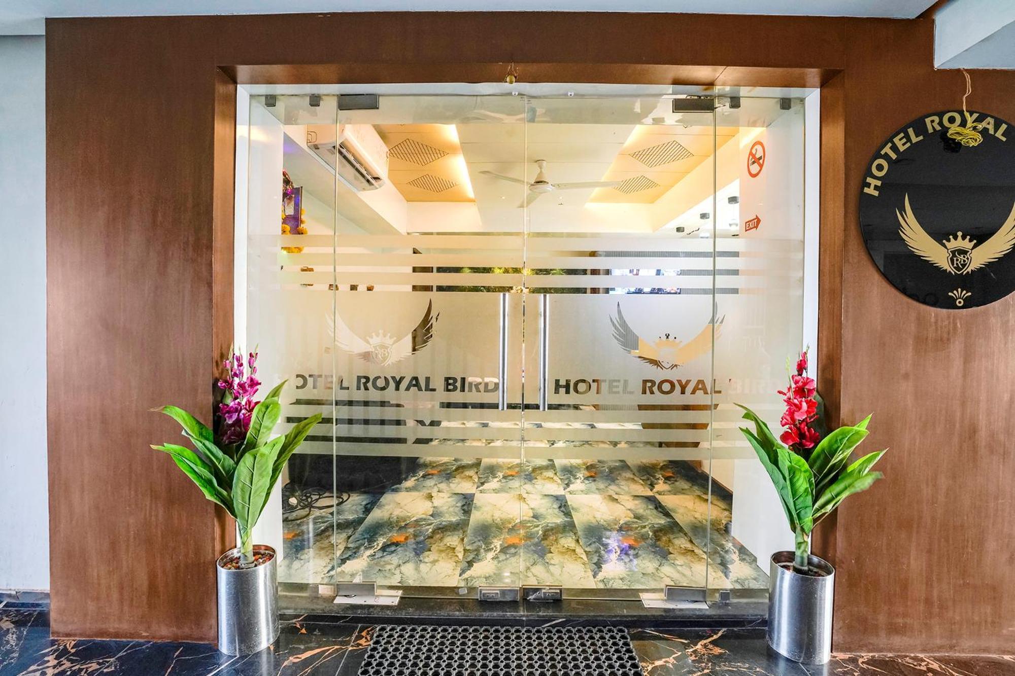 Hotel Fabexpress Royal Bird