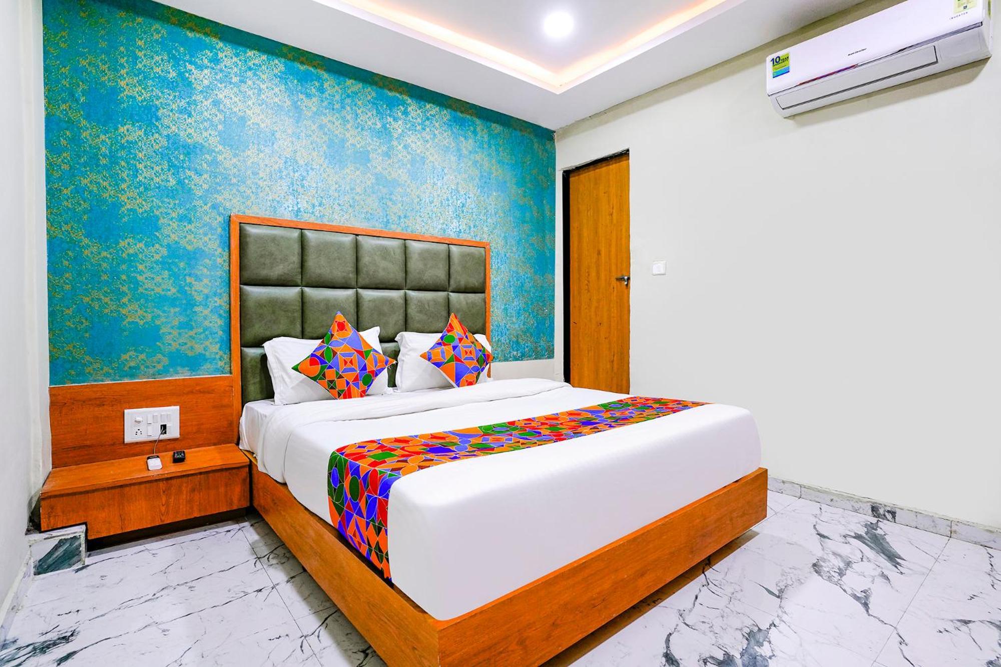 Fabexpress New View Hotel 3*