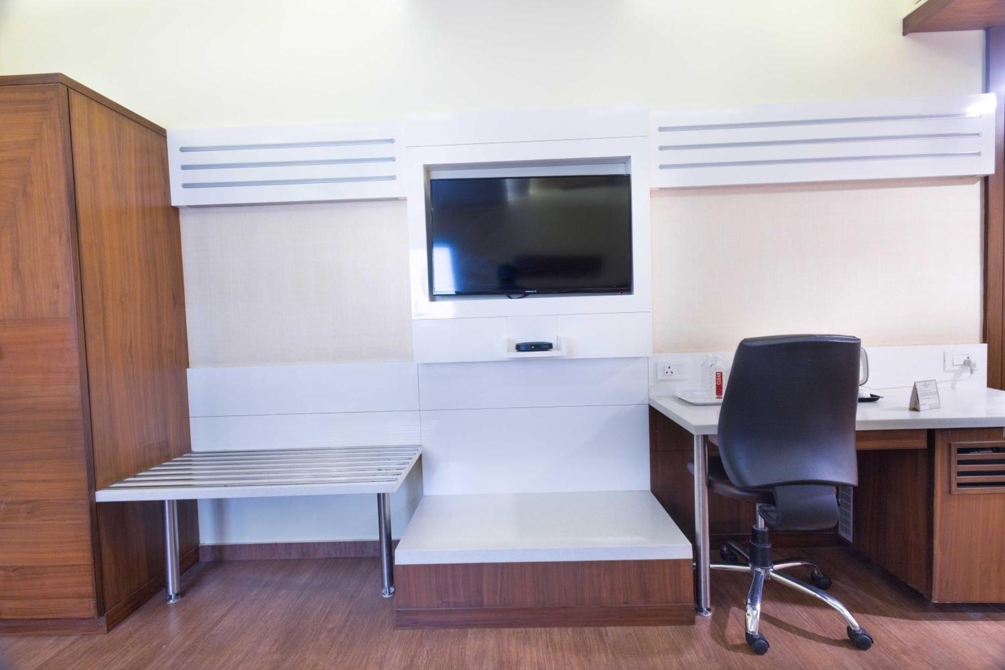 Treebo Ambassador 3* Ahmedabad