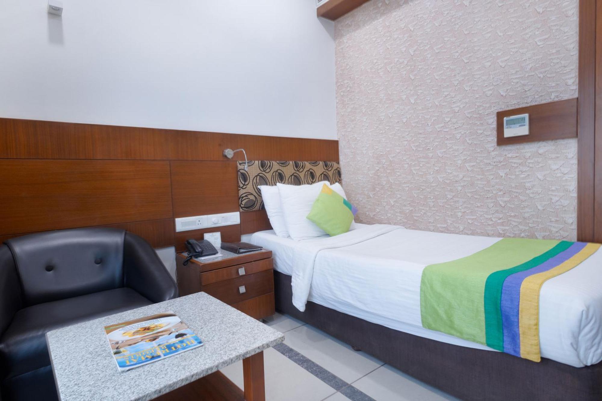 Treebo Ambassador 3* Ahmedabad