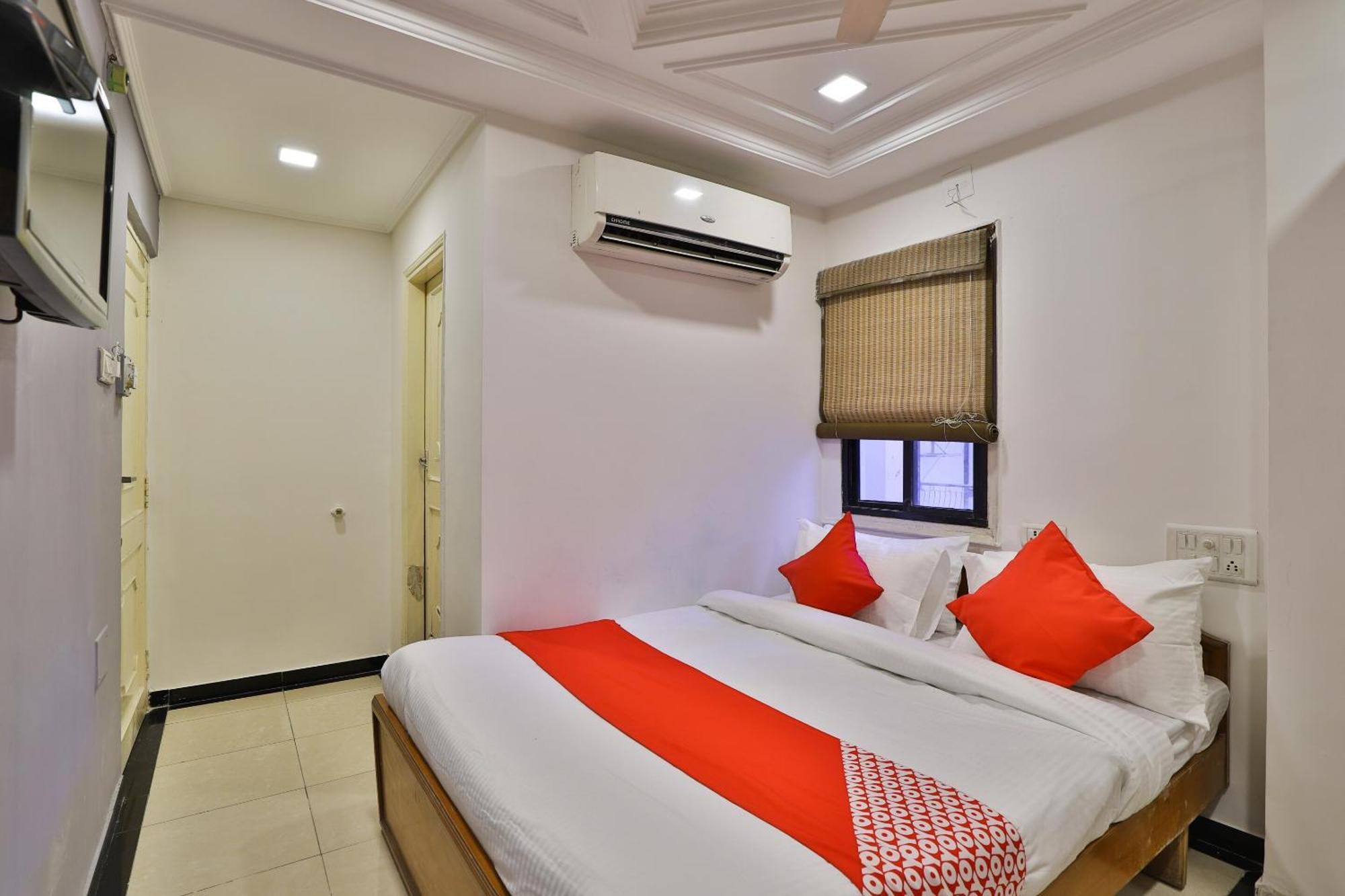 Hotel Oyo Flagship Darshan & Restaurant