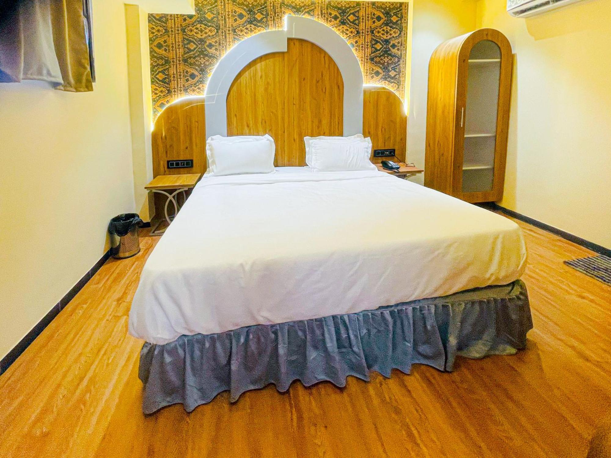 Nova Bopal Hotel
