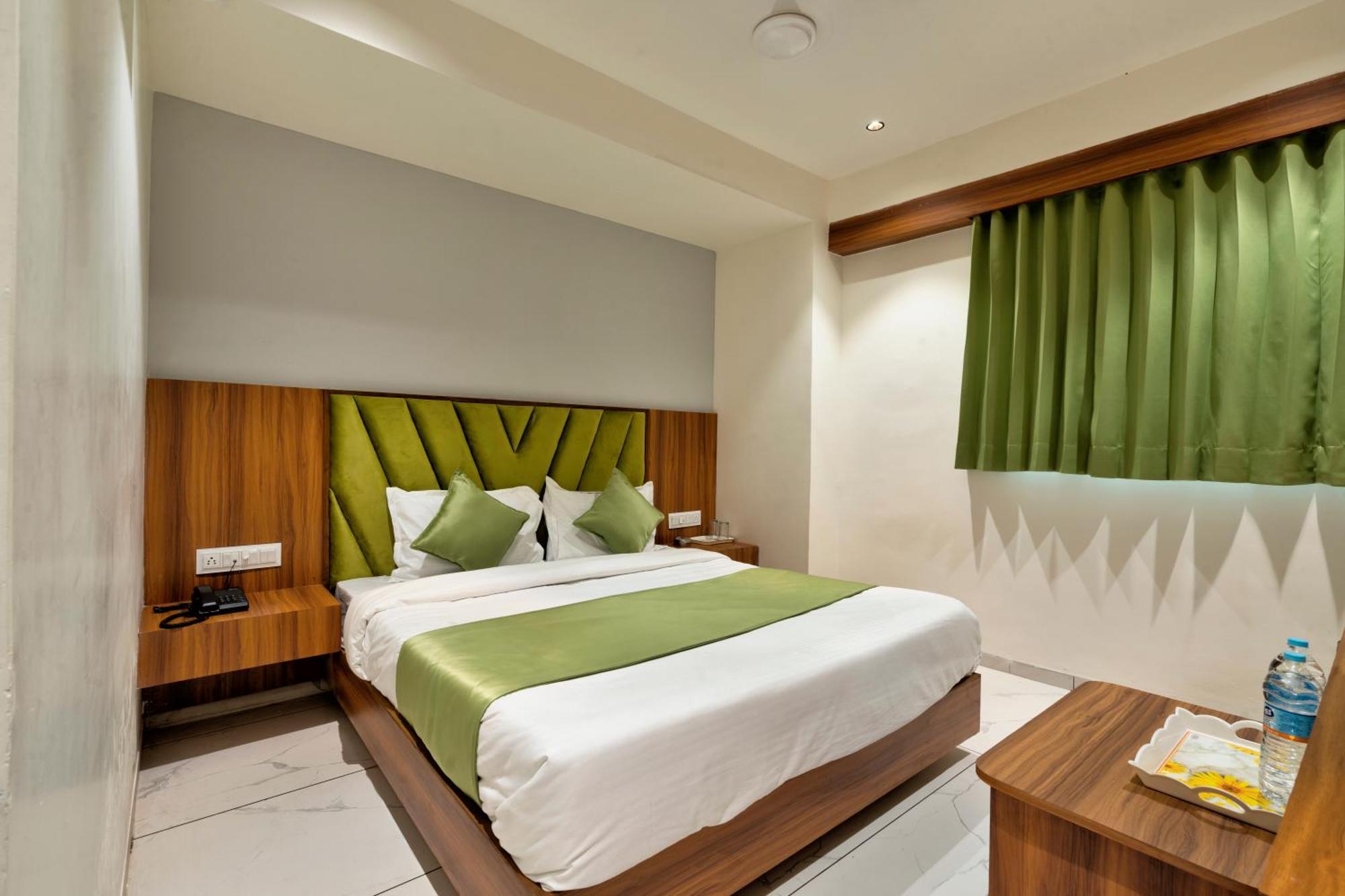 Royal 21 Ahmedabad