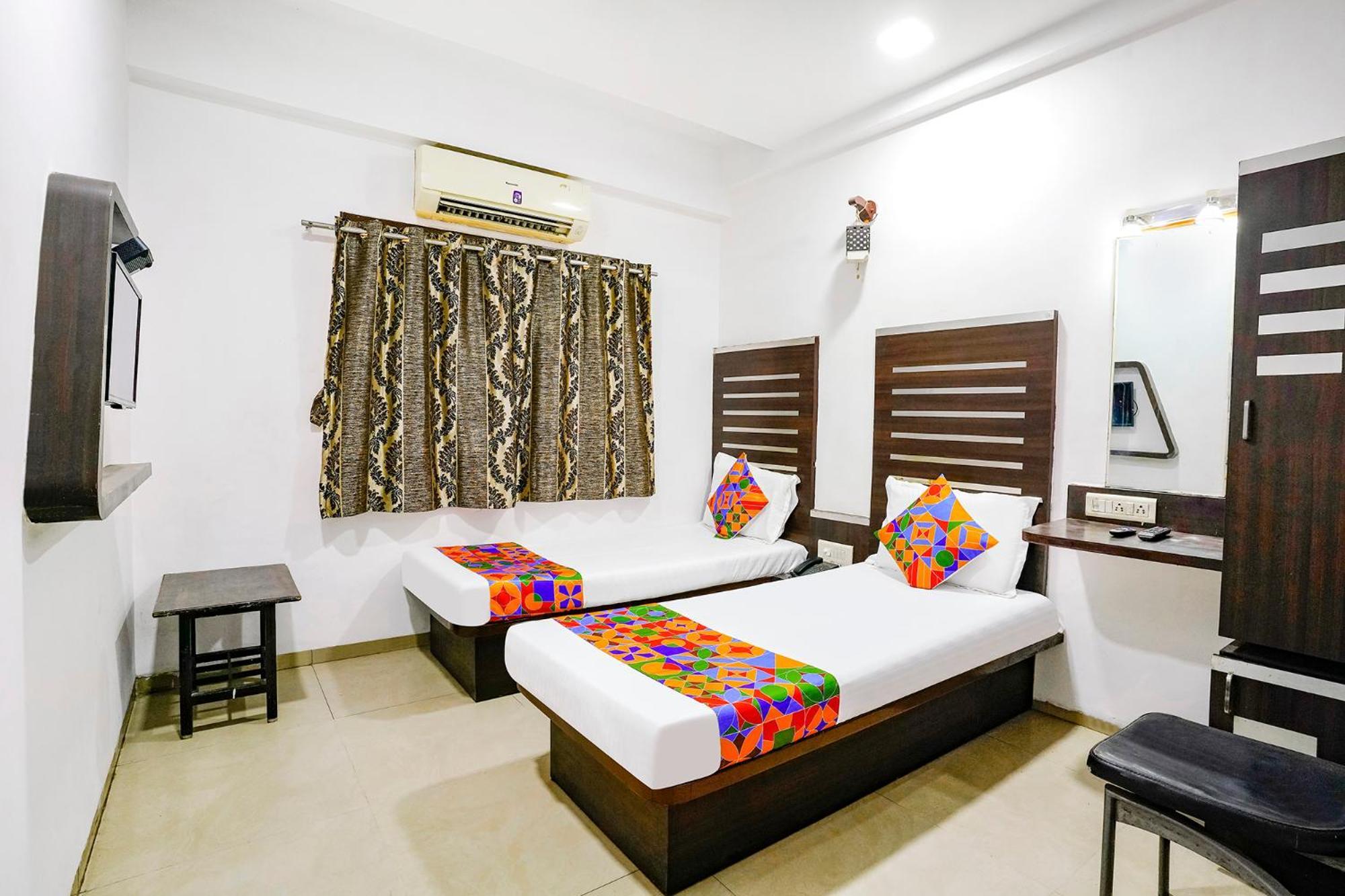 Hotel Fabhotel Santro Ahmedabad