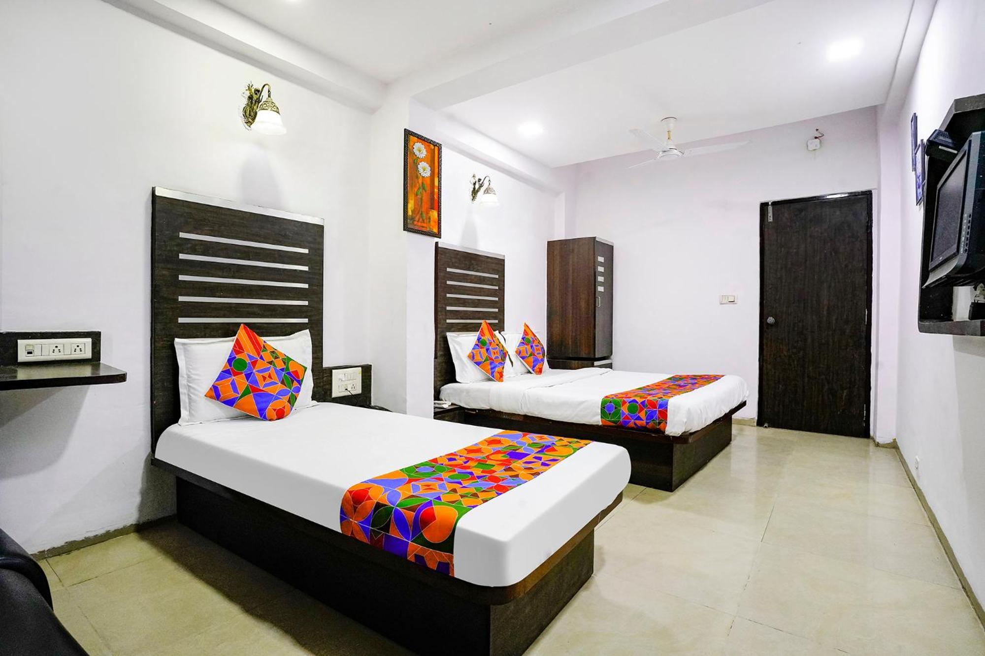 Fabhotel Santro Hotel