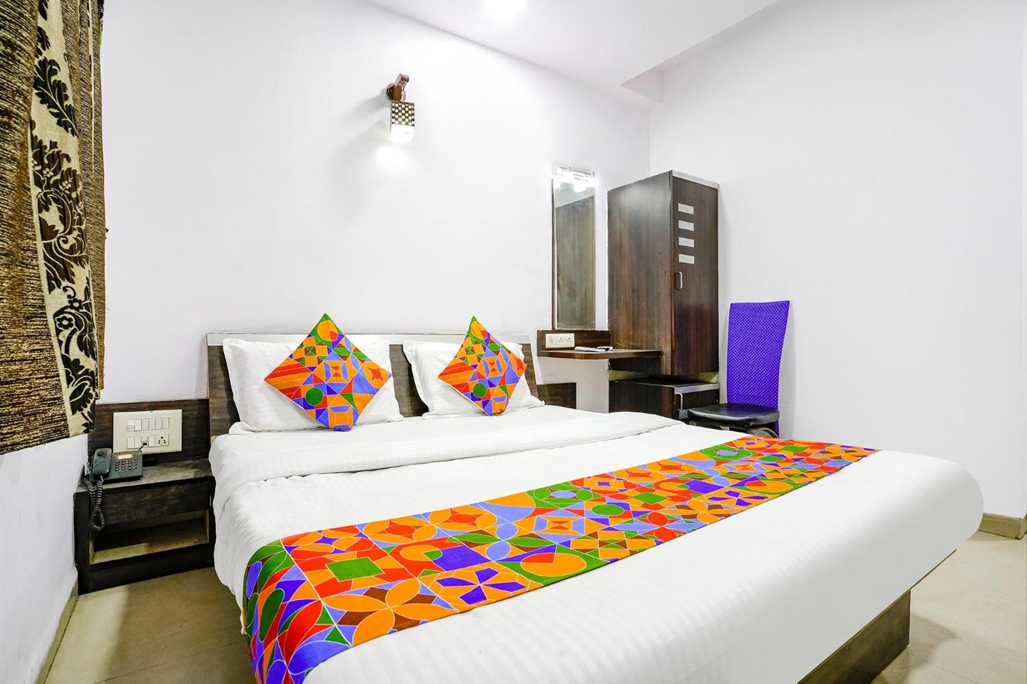 Fabhotel Santro Hotel