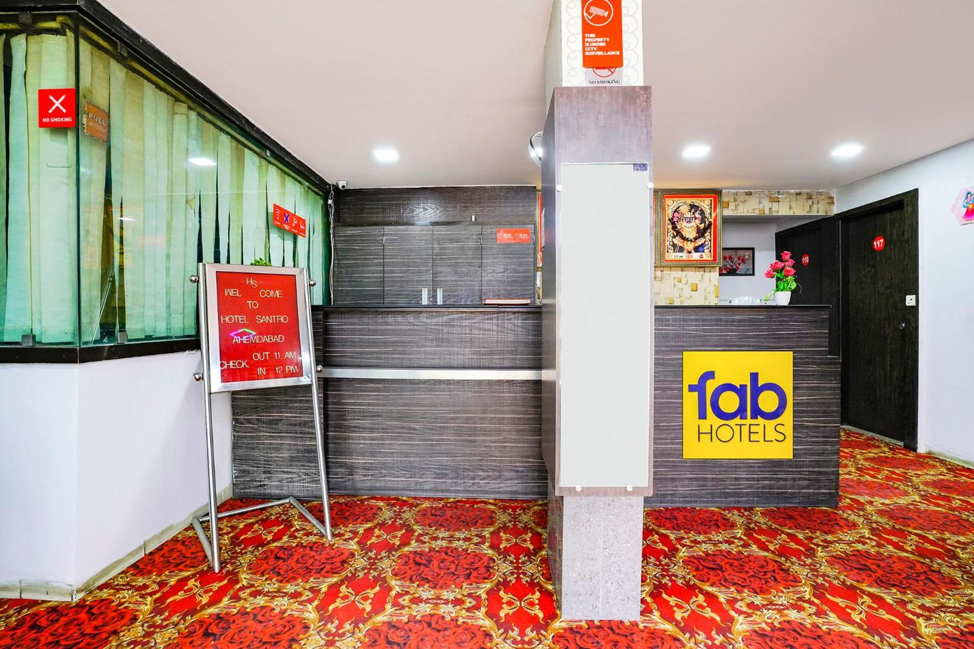 Fabhotel Santro