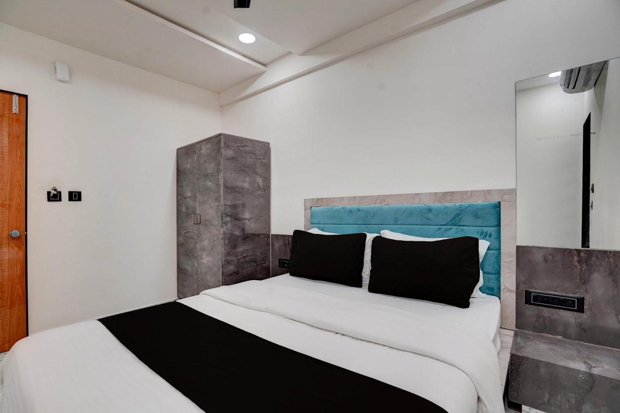 Oyo Westin Park Hotel Ahmedabad
