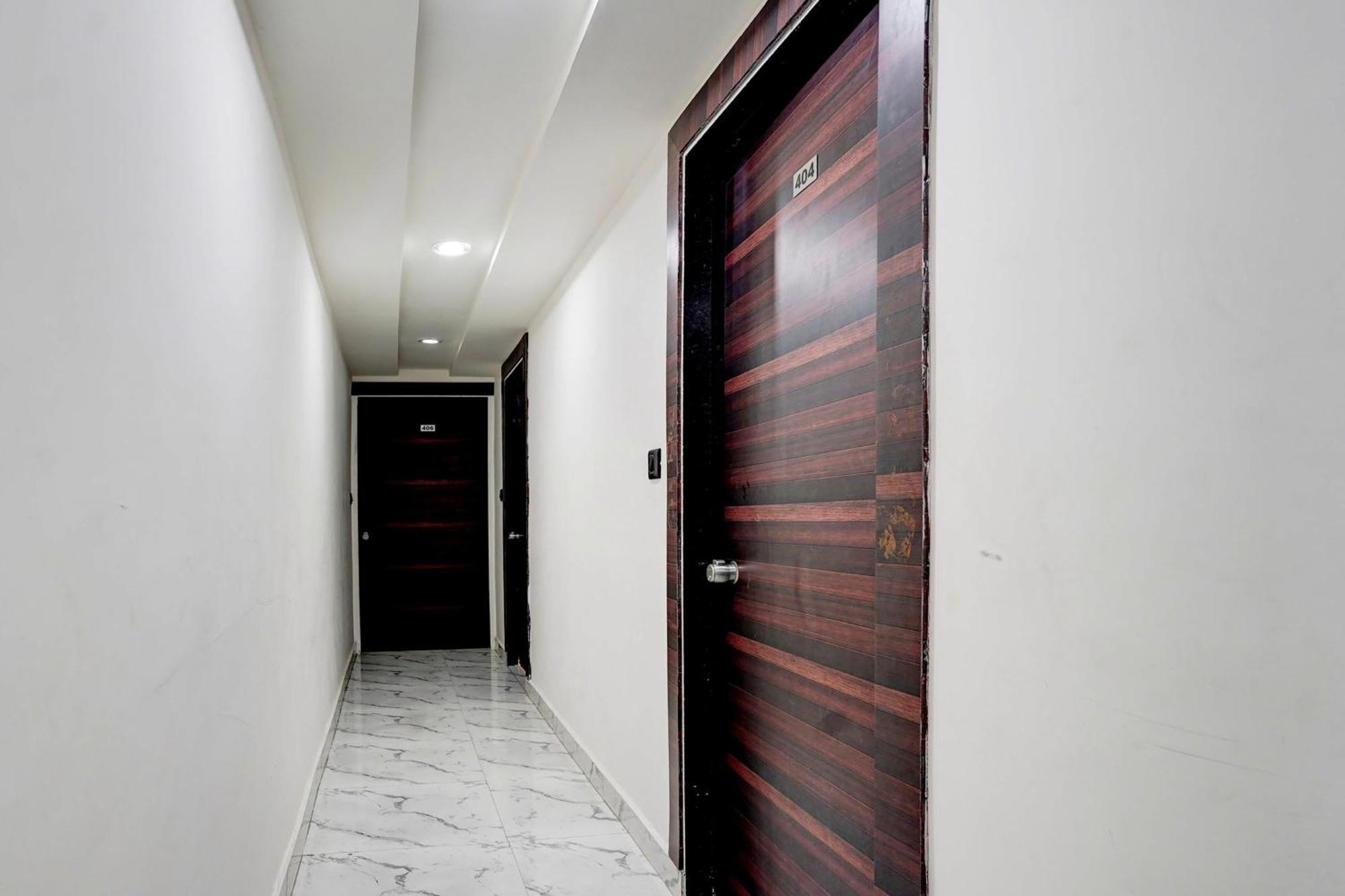 Oyo Westin Park Ahmedabad