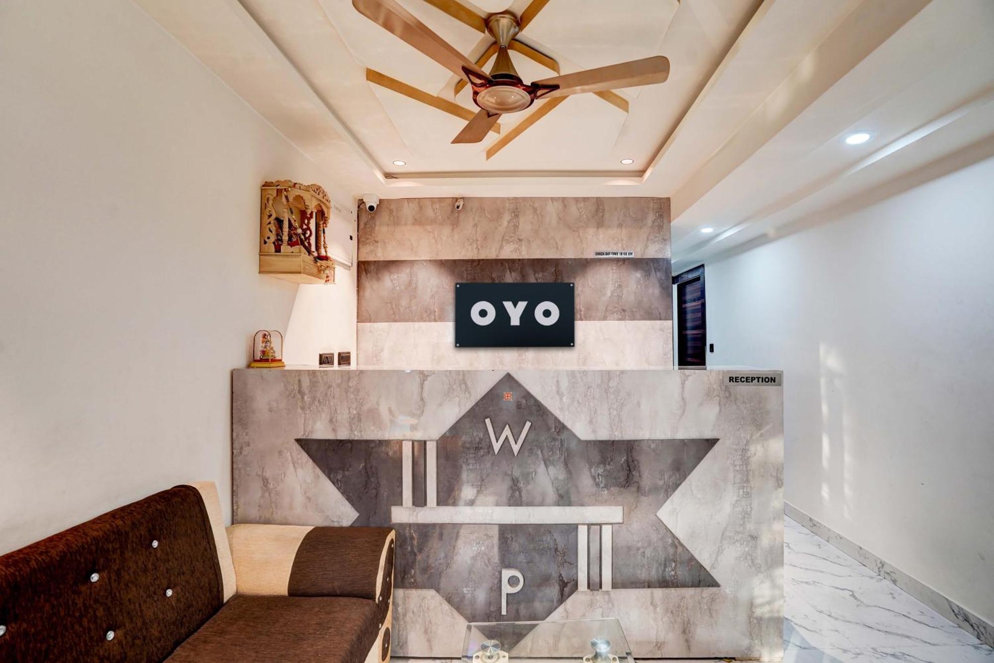 Oyo Westin Park 4*