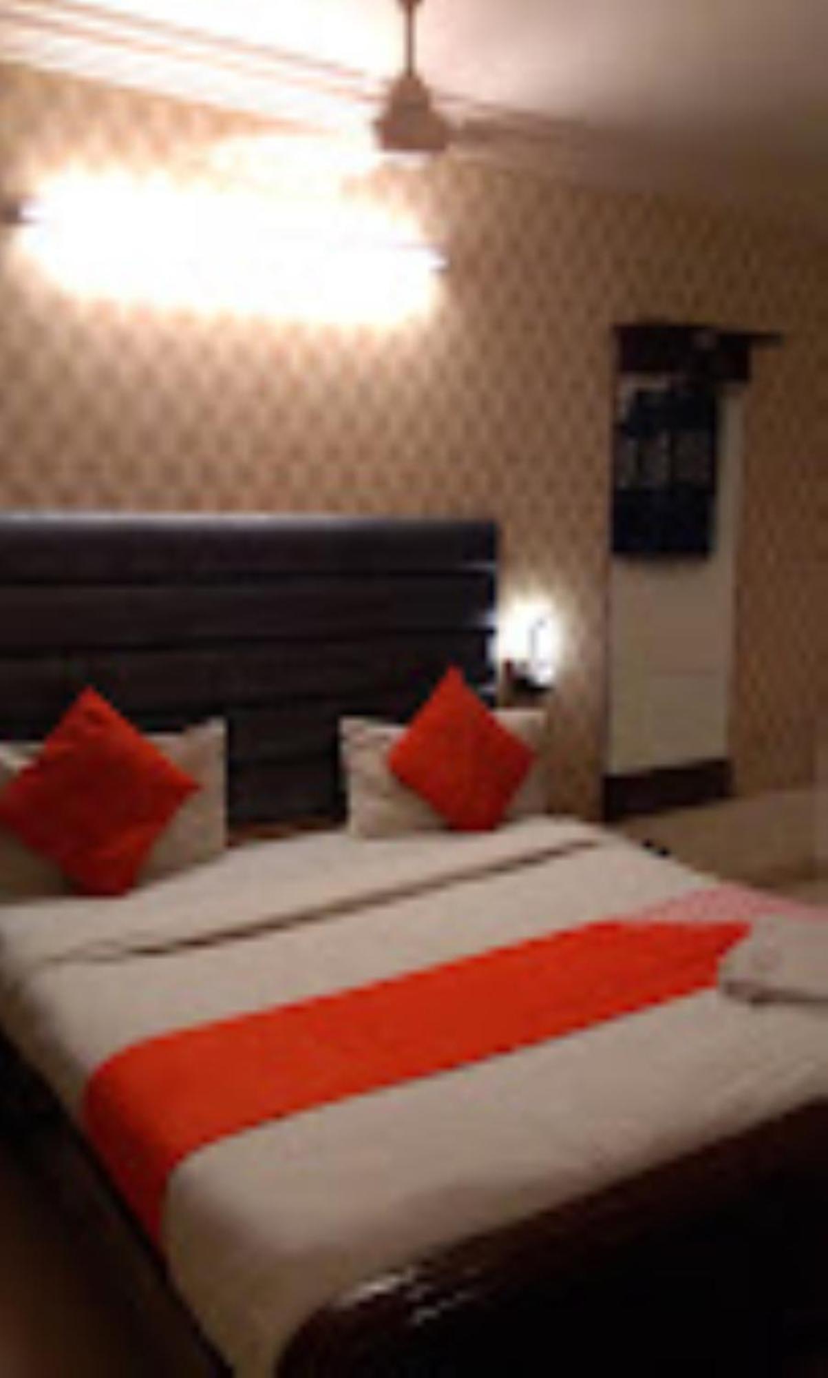 Hotel Shrimad Residency
