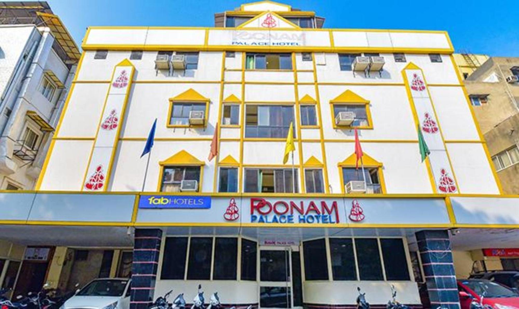 Hotel Fabexpress Poonam Palace Ahmedabad
