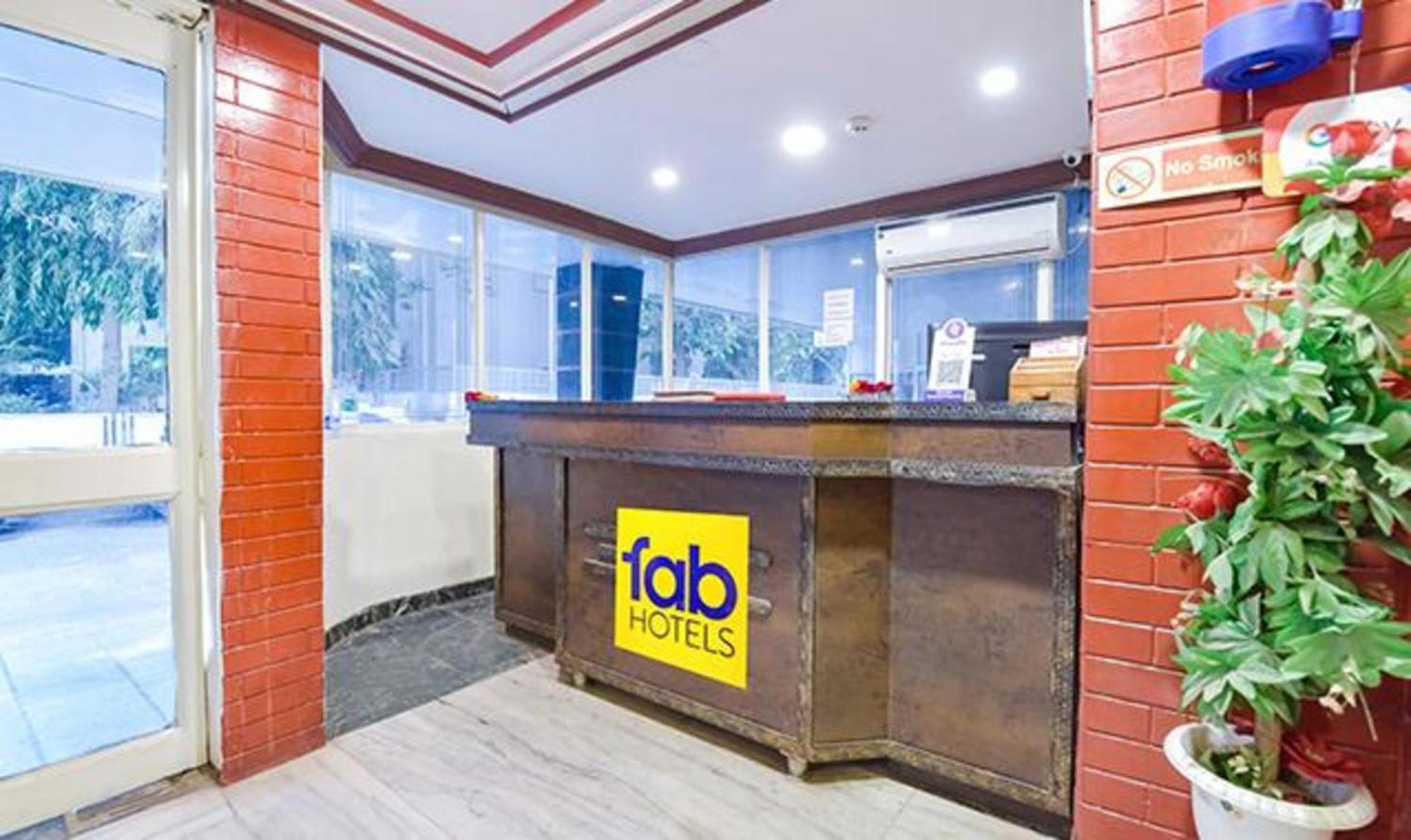 Fabexpress Poonam Palace Hotel