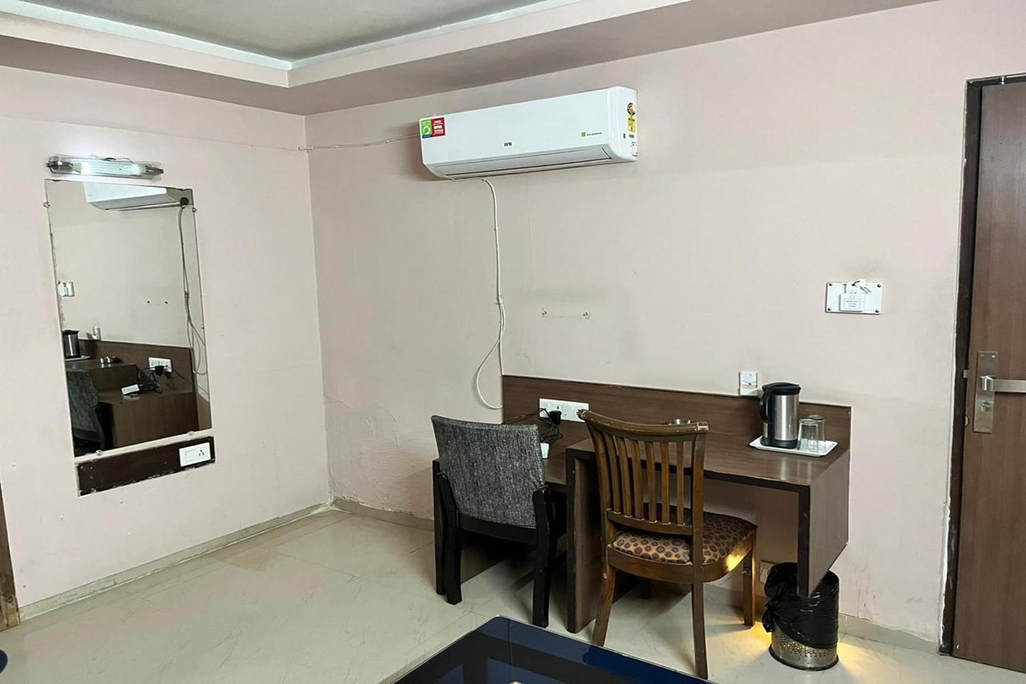 Hotel Shailly 3*