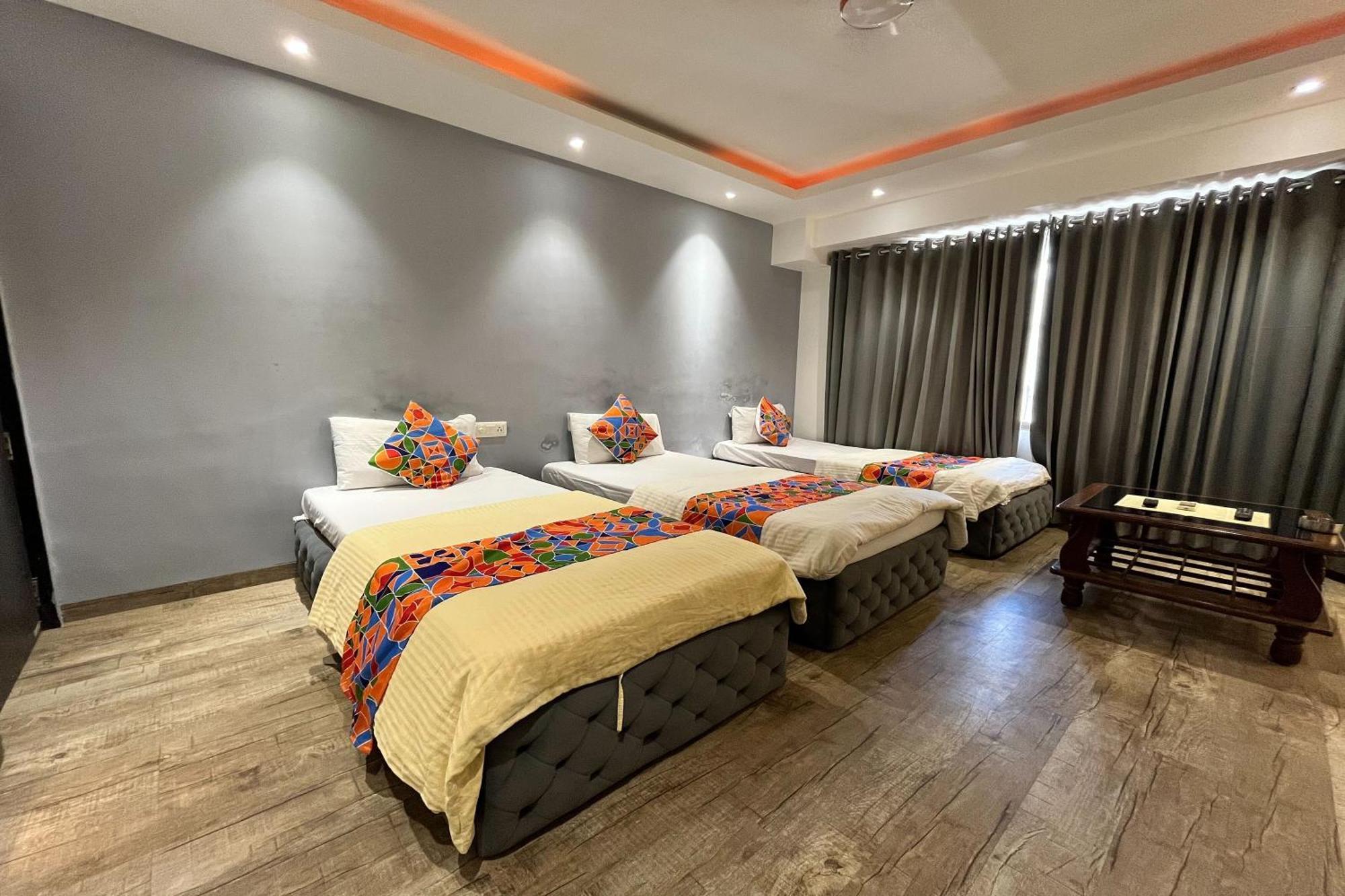 Hotel Shailly Ahmedabad