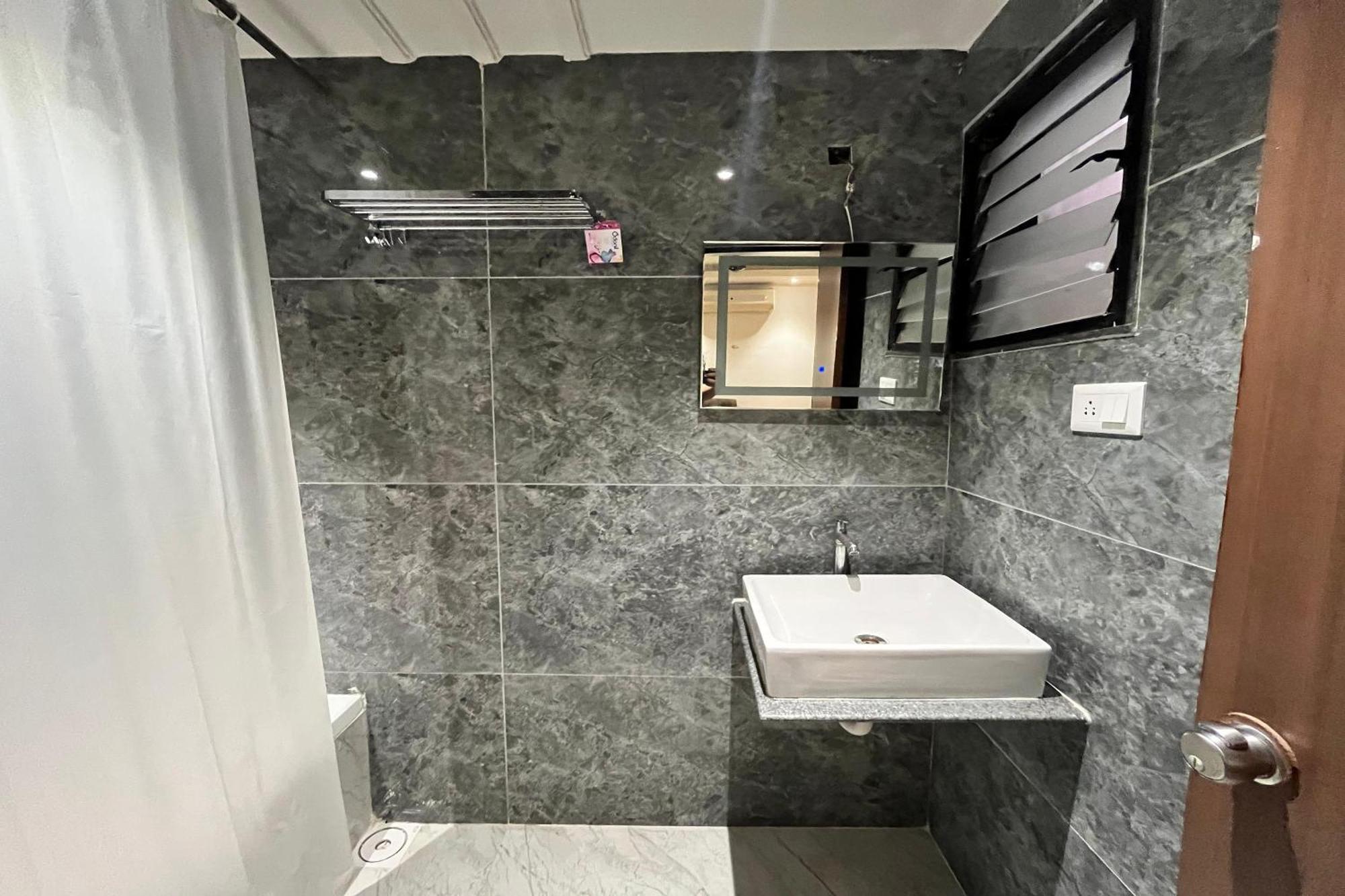 Hotel Shailly Ahmedabad