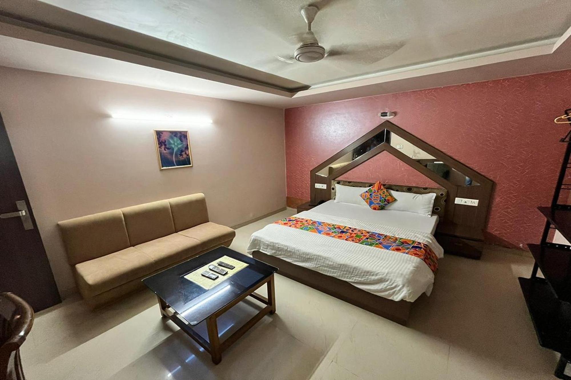 Hotel Shailly 3*