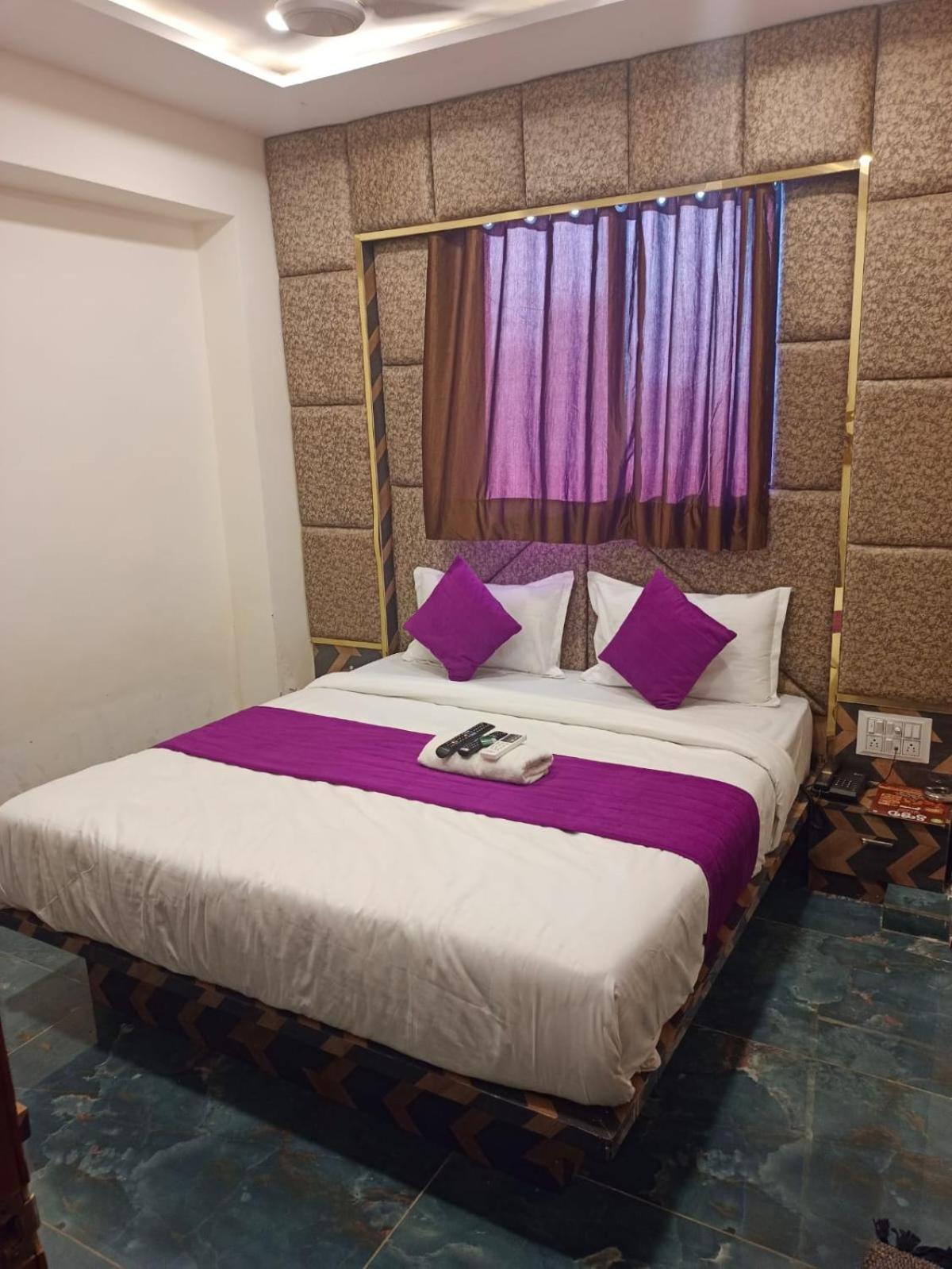 Hotel Karnavati Ahmedabad
