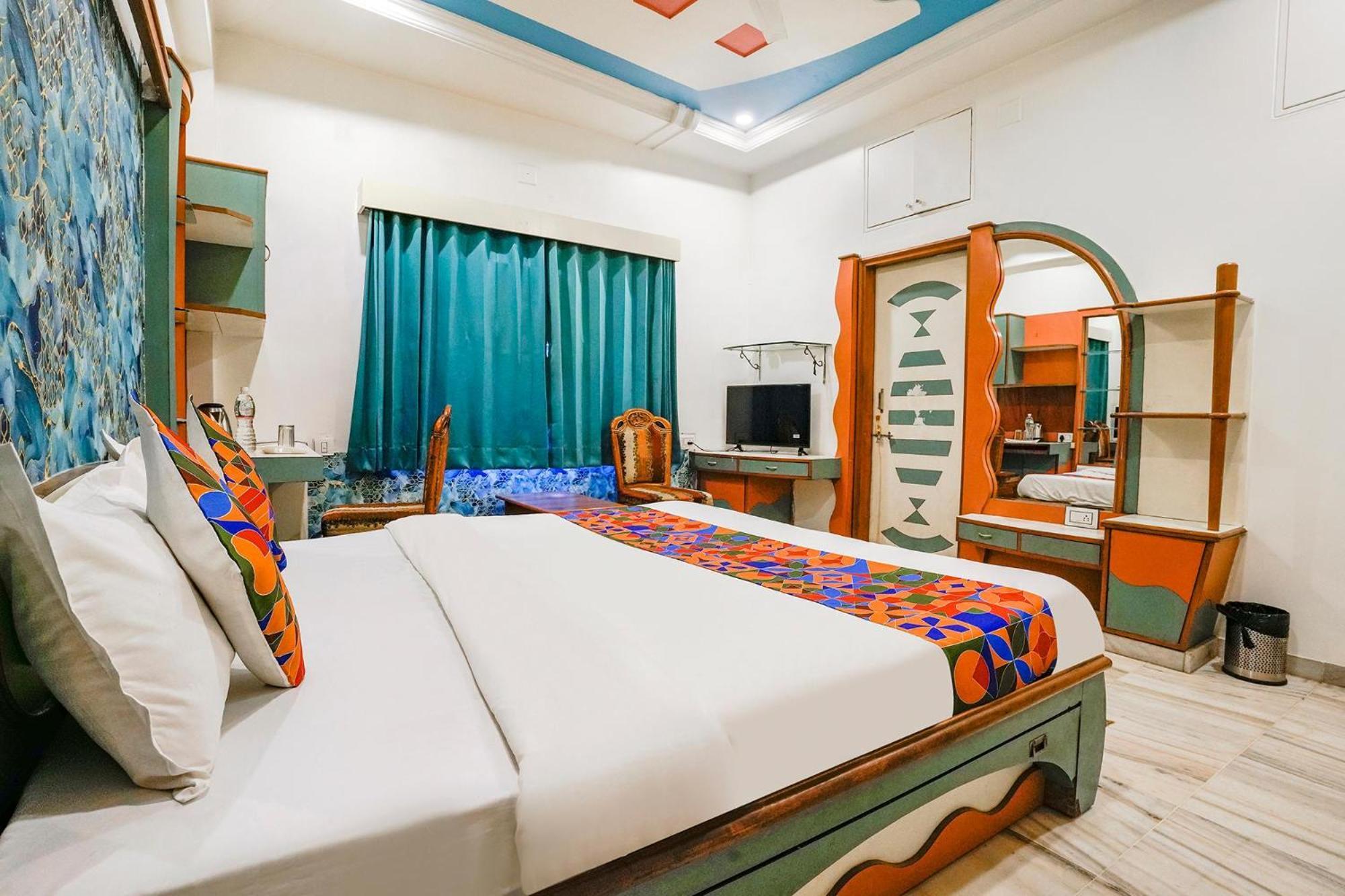 Fabhotel Rest & Peace Ahmedabad