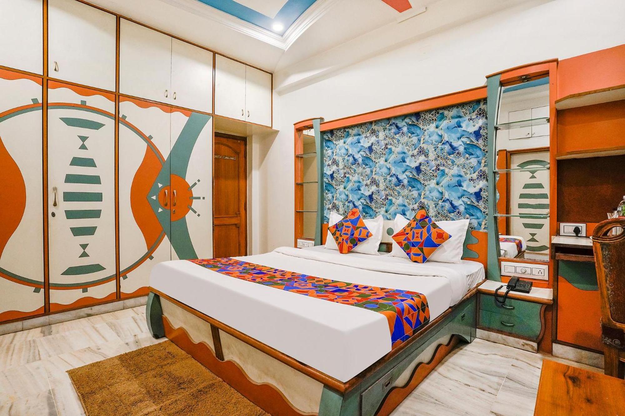 Fabhotel Rest & Peace