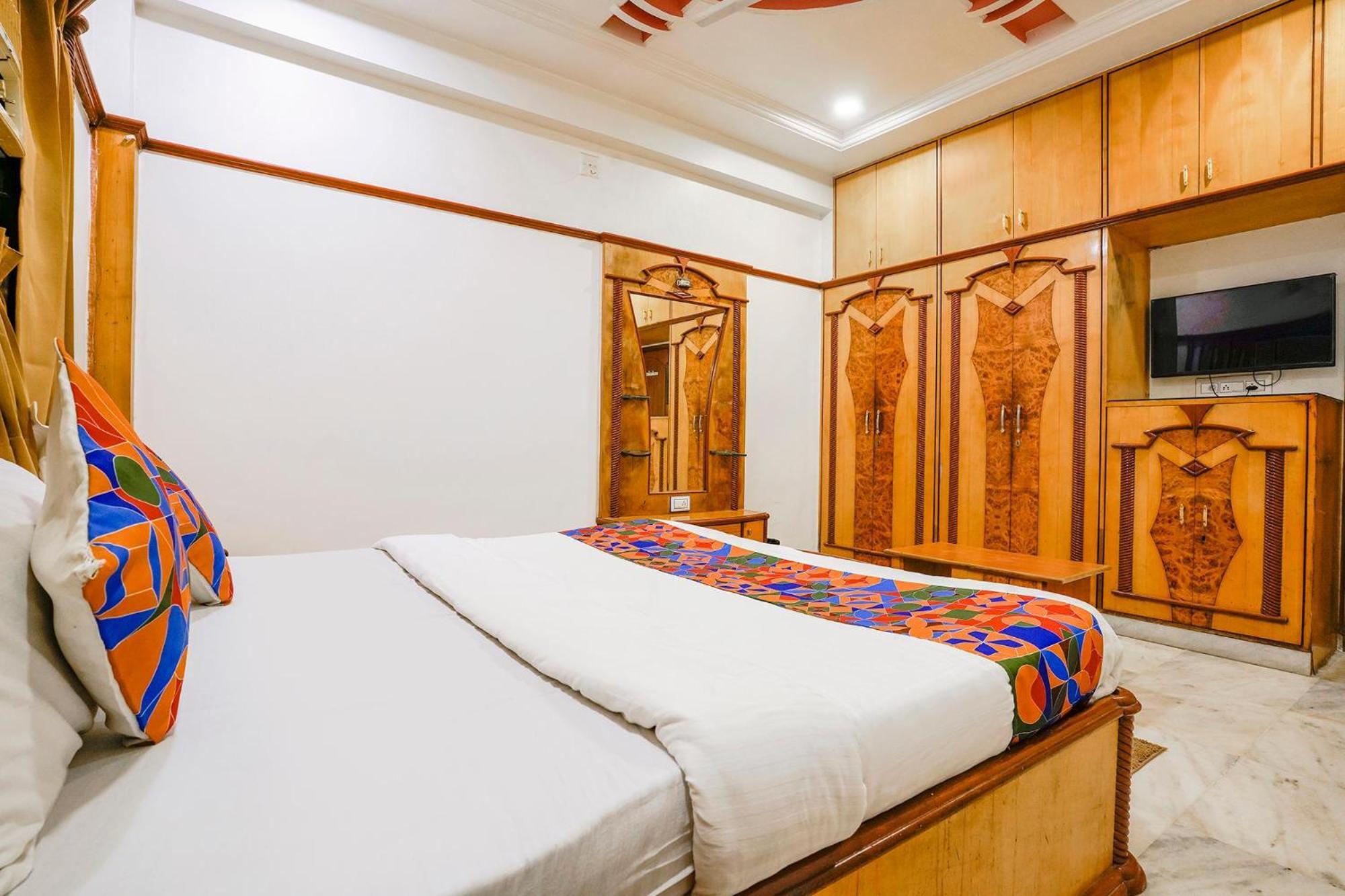 Hotel Fabhotel Rest & Peace 3*