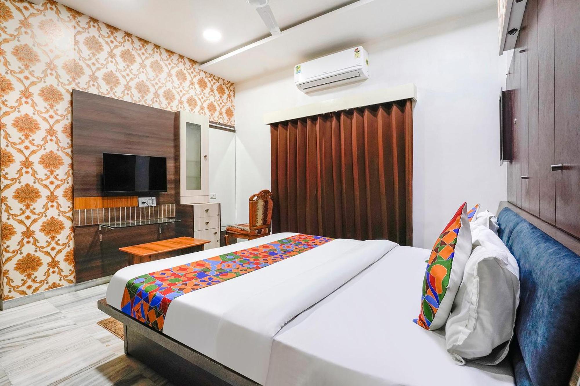 Fabhotel Rest & Peace Ahmedabad