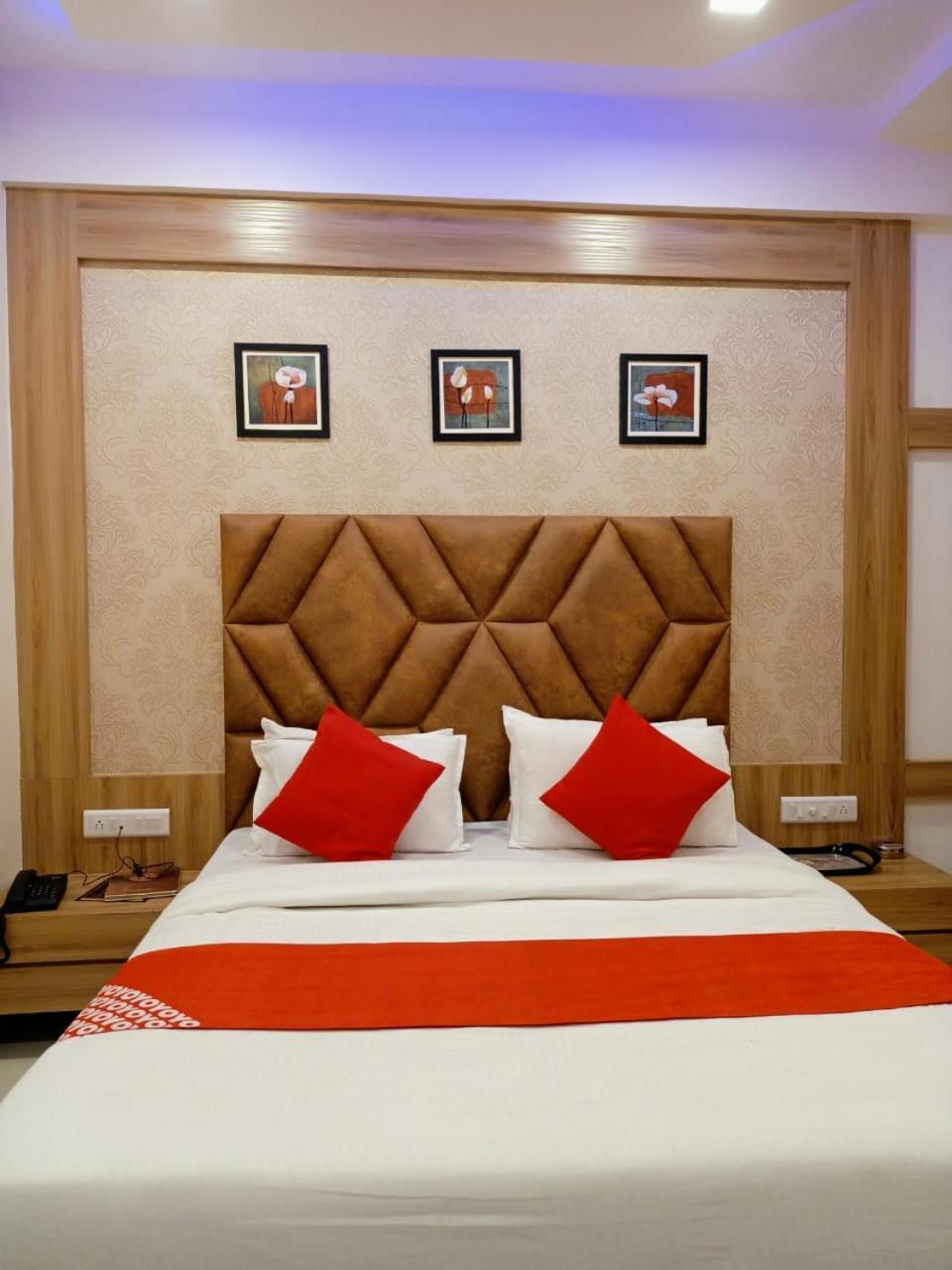 Lords In Hotel Ahmedabad