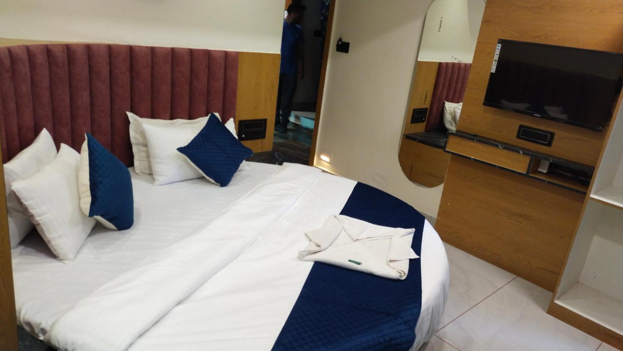 Hotel Campus Ahmedabad