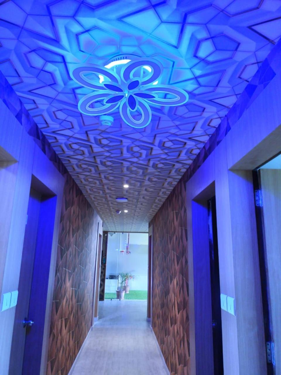 Hotel Vibes Ahmedabad