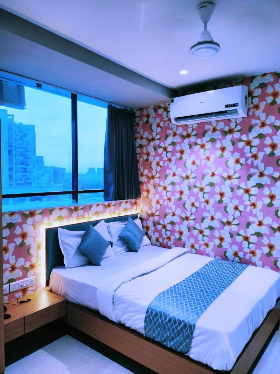 Vibes Hotel